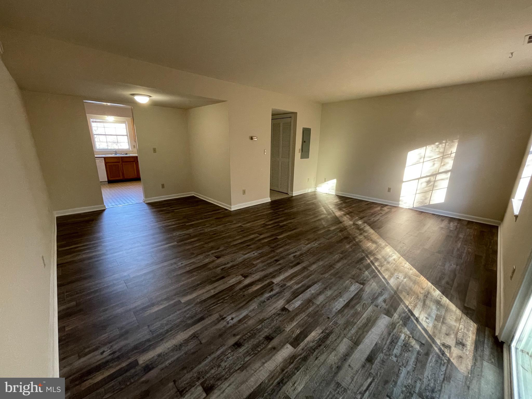 KINGSWOOD - Residential Lease