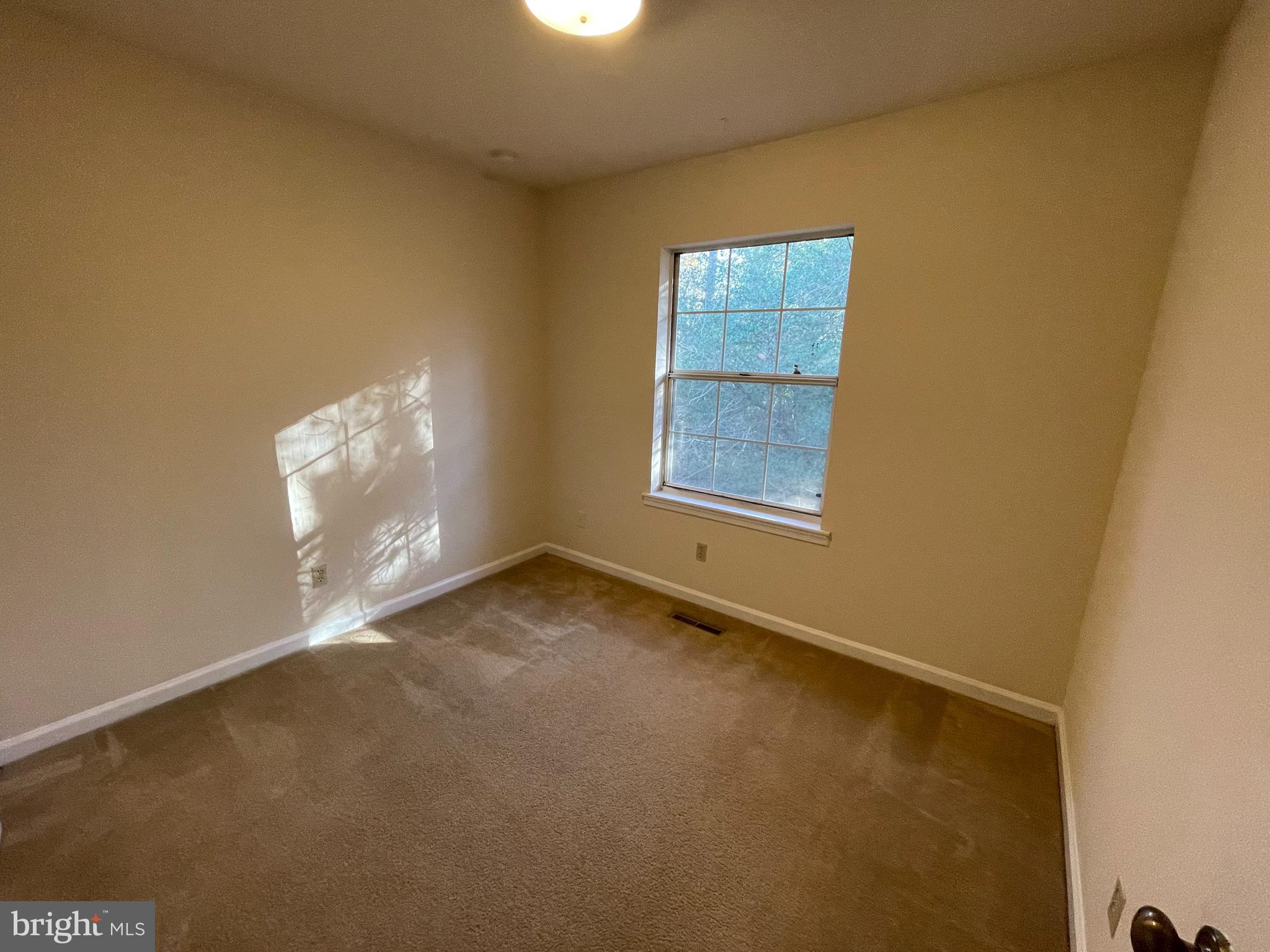 KINGSWOOD - Residential Lease