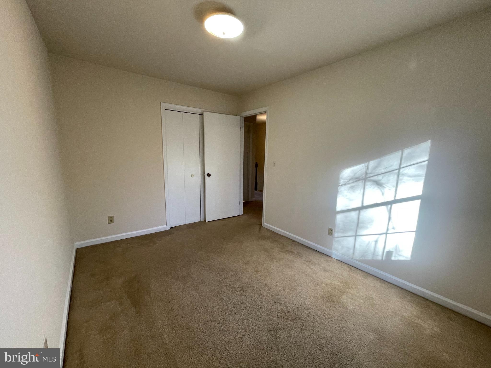 KINGSWOOD - Residential Lease