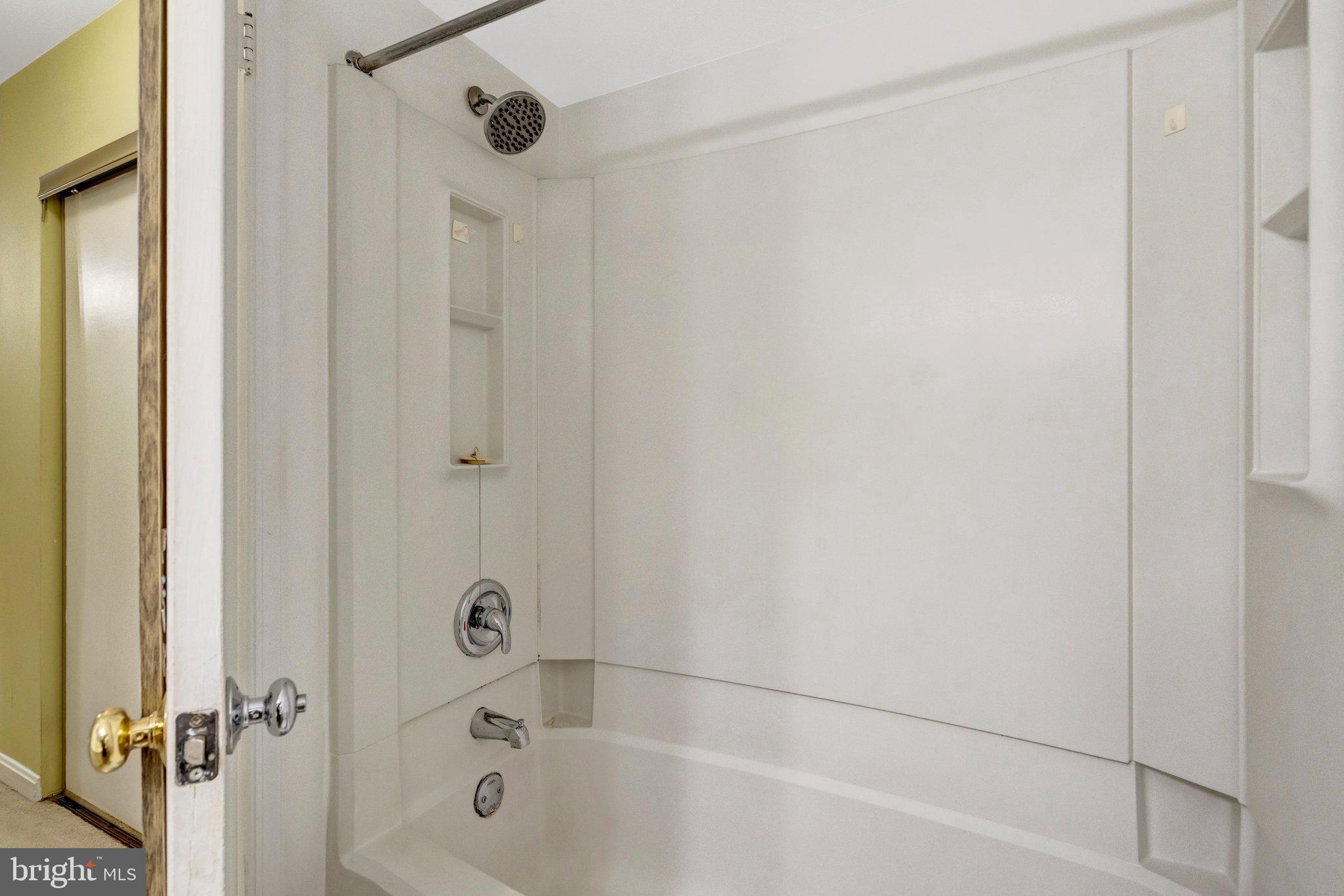 BURKE COVE - Residential