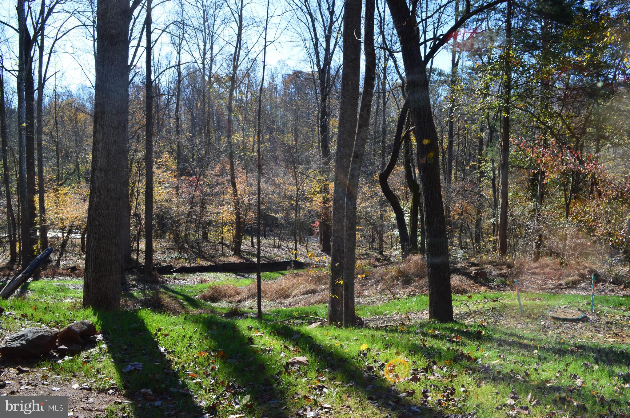 MOONSHINE MOUNTAIN - Residential
