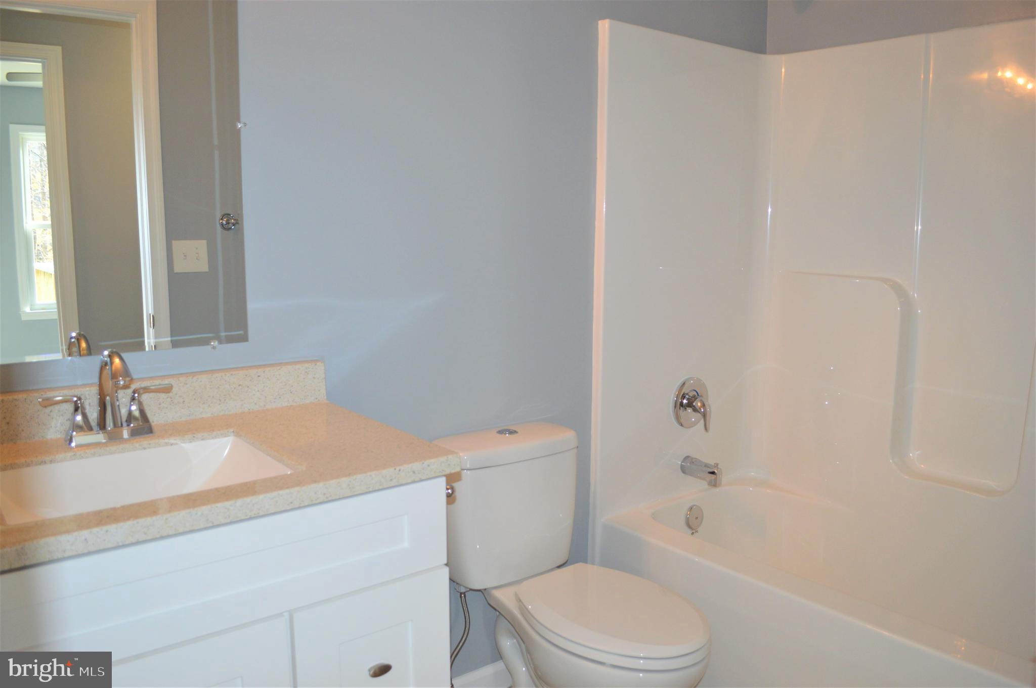 MOONSHINE MOUNTAIN - Residential