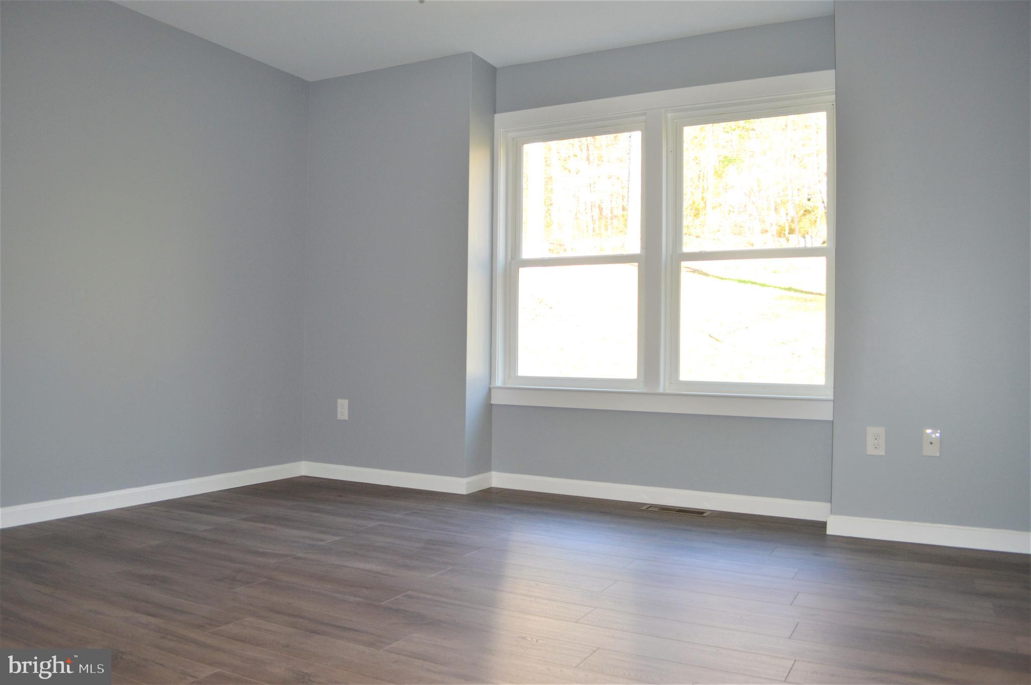 MOONSHINE MOUNTAIN - Residential