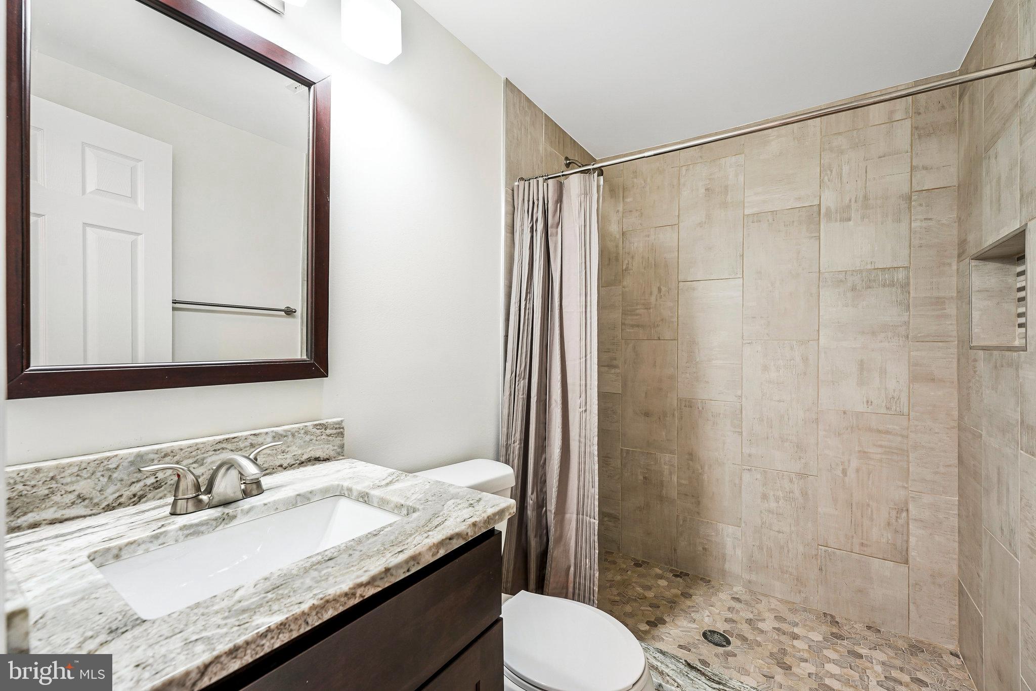 CARDINAL GLEN - Residential