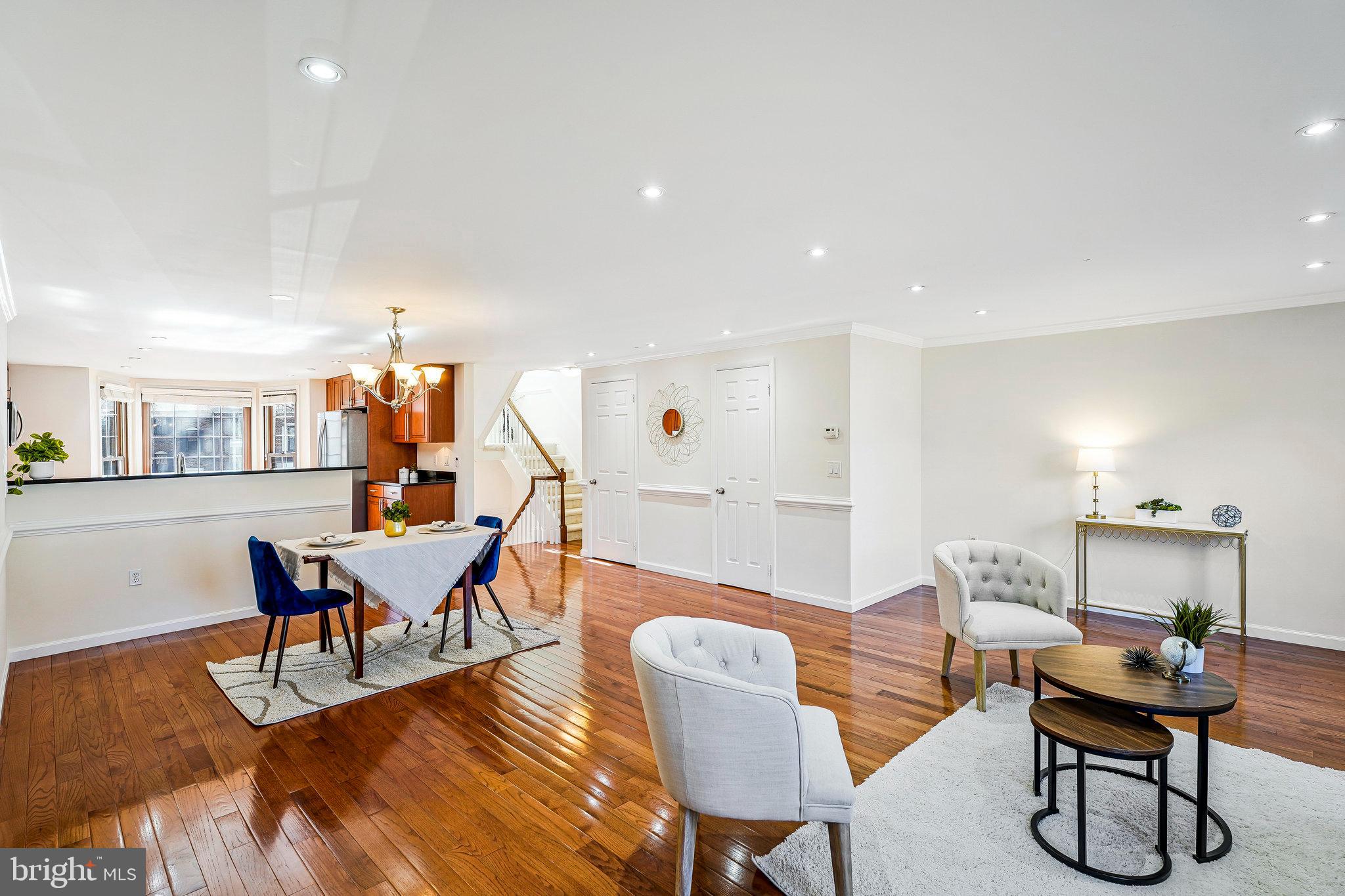 CARDINAL GLEN - Residential