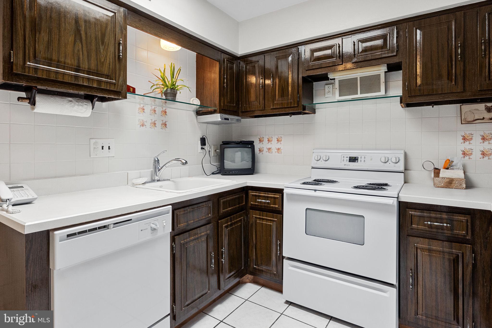 NESHAMINY VALLEY - Residential