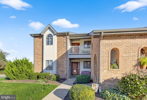 37 BLACK OAK DRIVE LANCASTER PA 17602