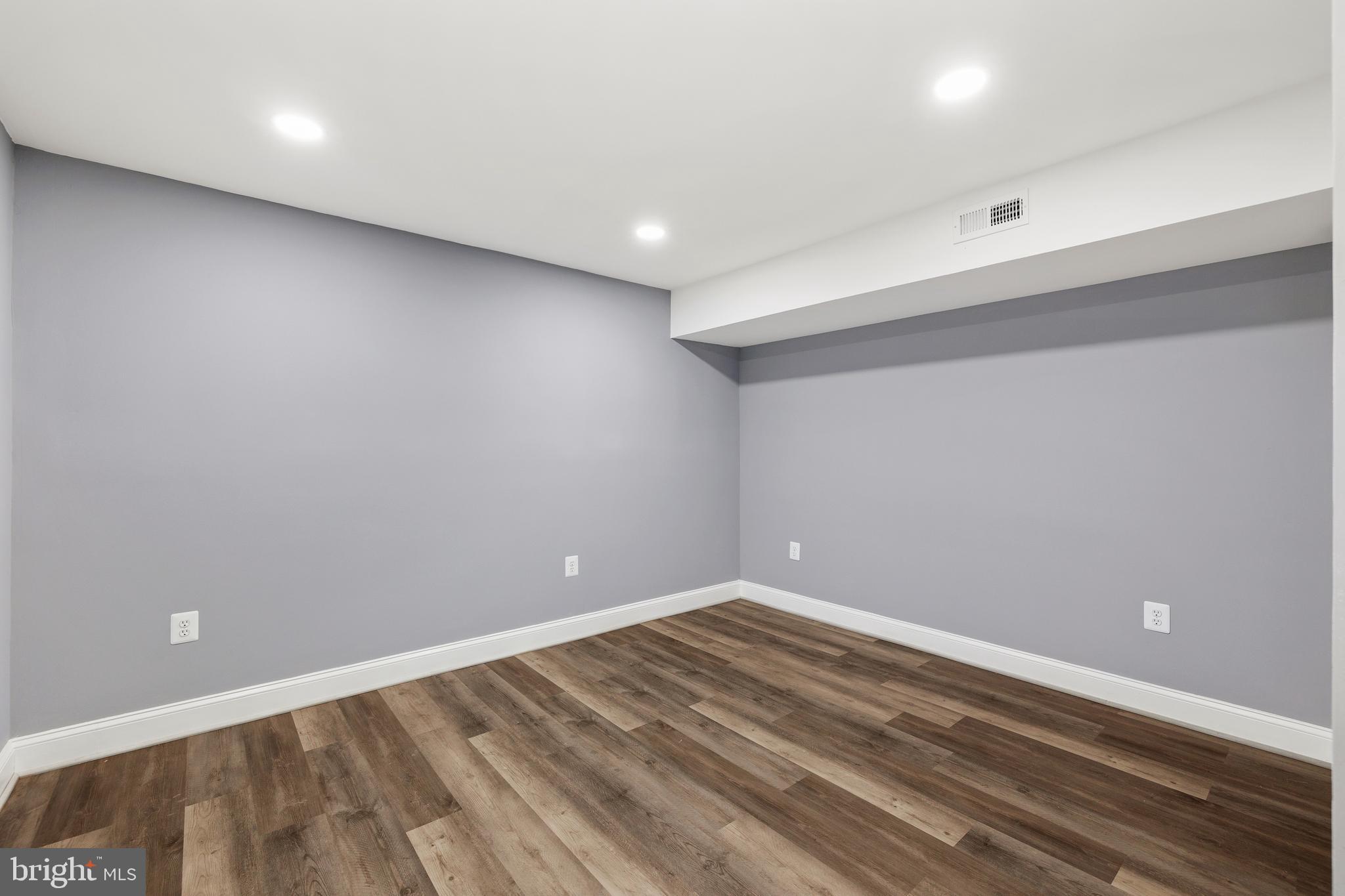 TEMPLE TERRACE - Residential