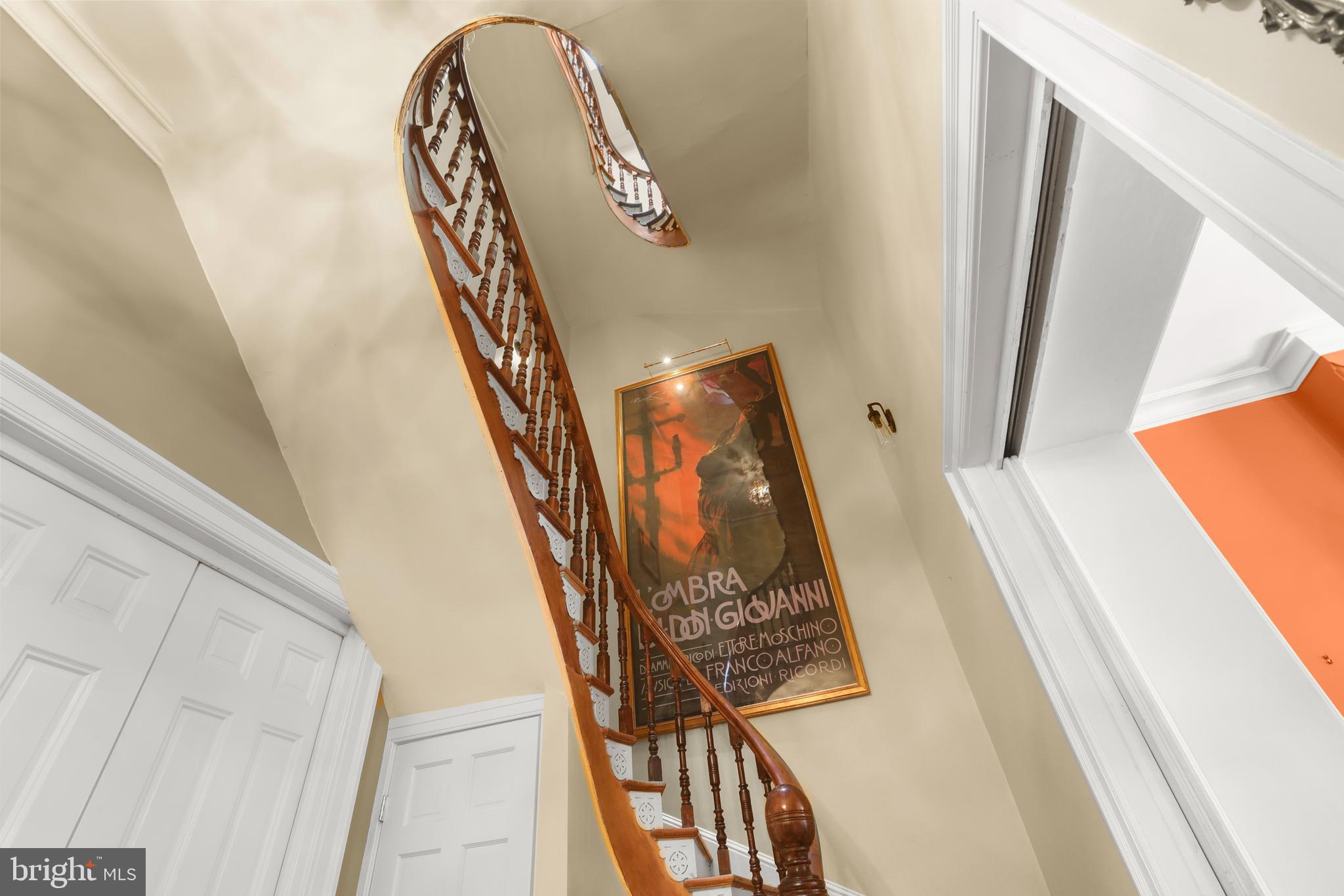 MOUNT VERNON PLACE HISTORIC DISTRICT - Residential Lease