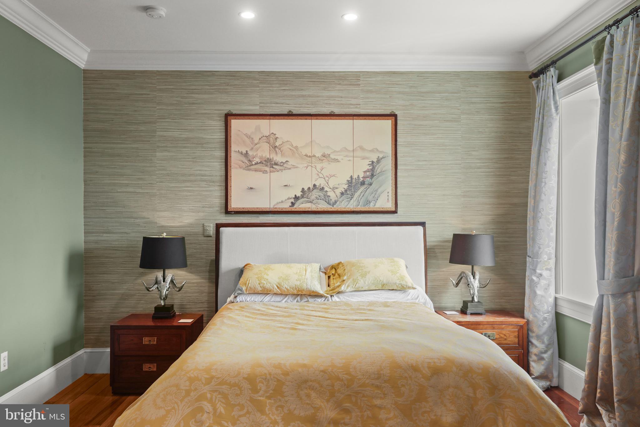 MOUNT VERNON PLACE HISTORIC DISTRICT - Residential Lease