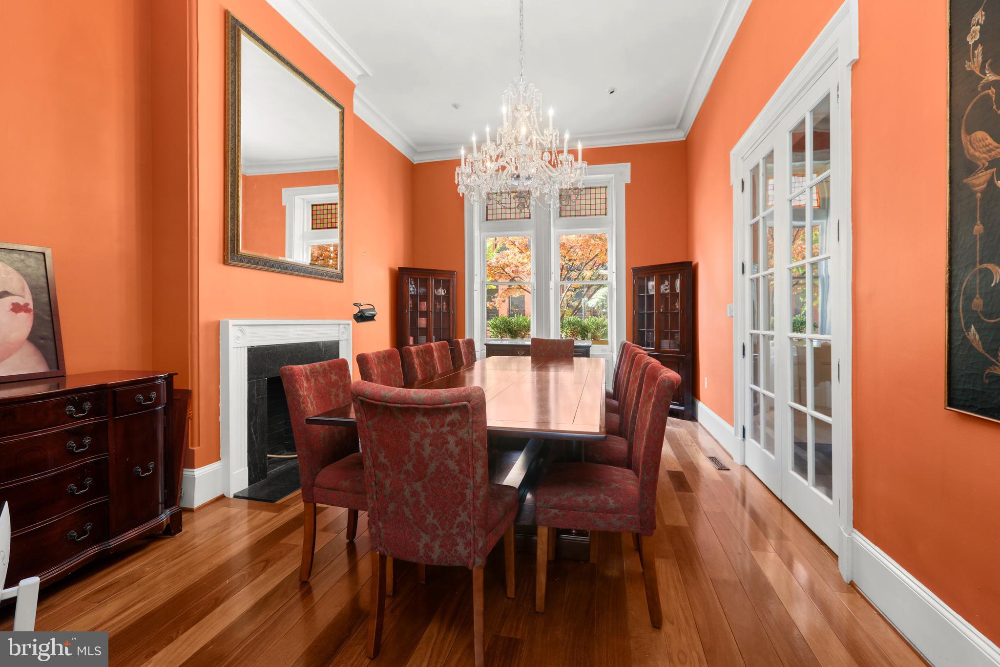 MOUNT VERNON PLACE HISTORIC DISTRICT - Residential Lease