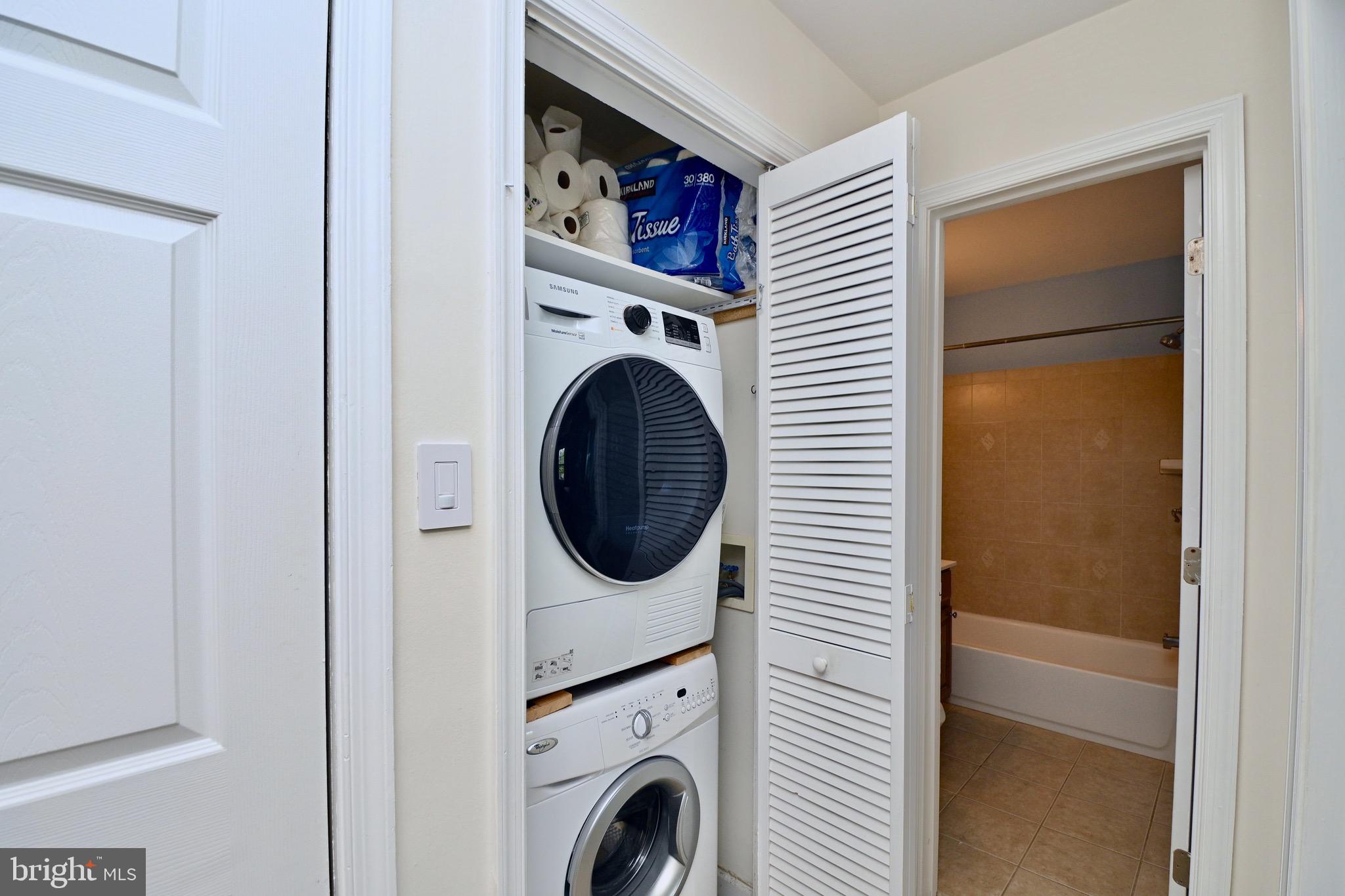 REGENCY AT BAILEYS - Residential