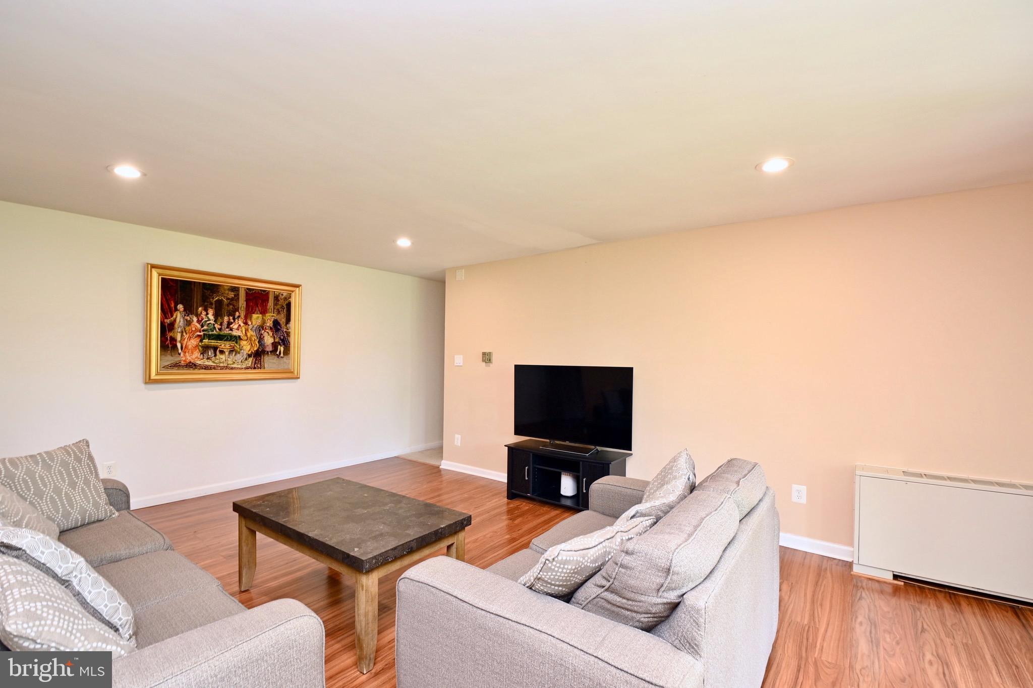 REGENCY AT BAILEYS - Residential