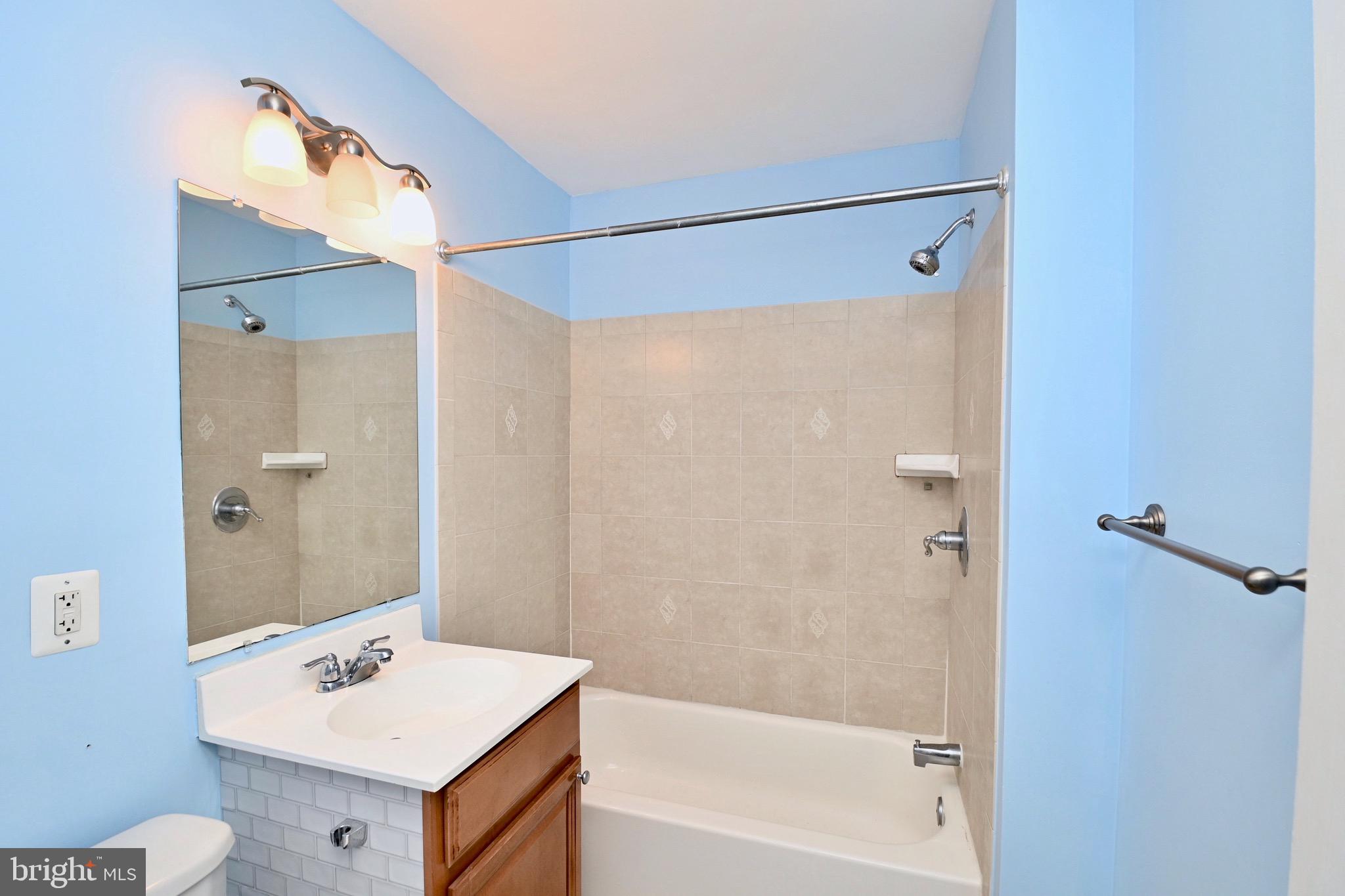 REGENCY AT BAILEYS - Residential