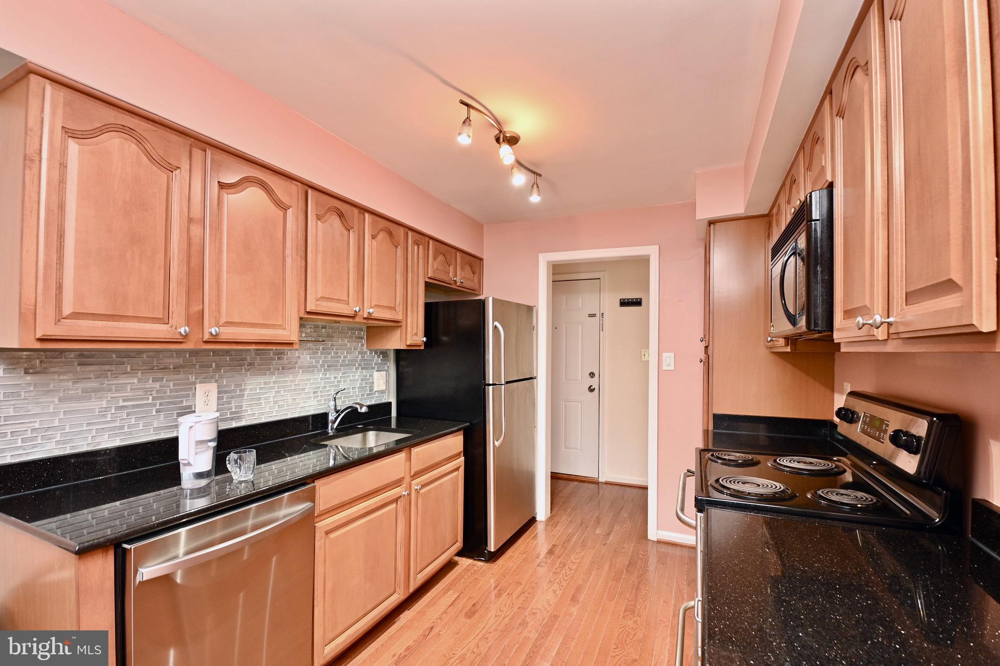 REGENCY AT BAILEYS - Residential