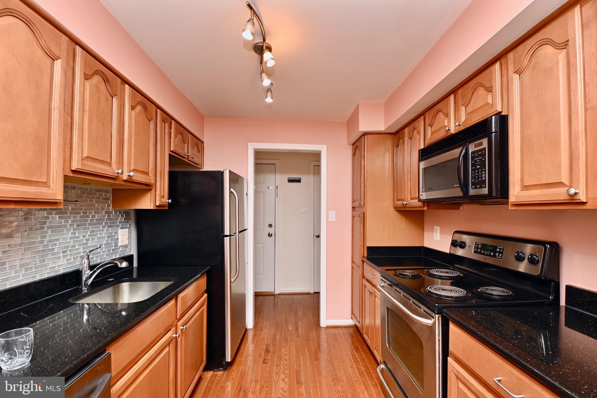 REGENCY AT BAILEYS - Residential