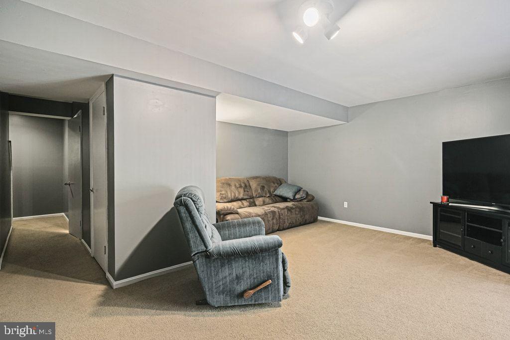 VILLAGE OF HICKORY RIDGE - Residential