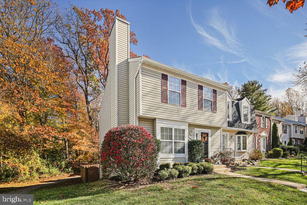 10330 COLLEGE SQUARE