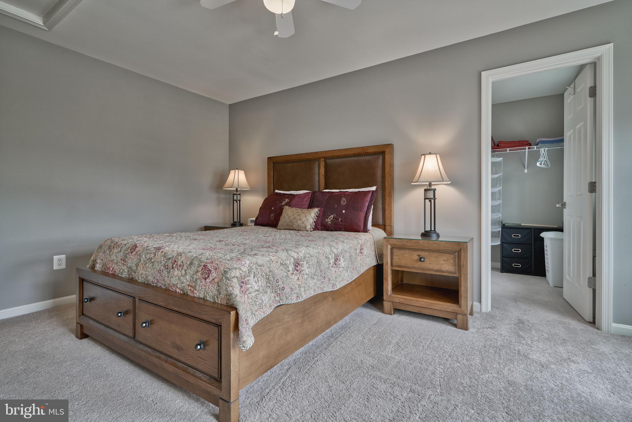 KELLY GLEN - Residential