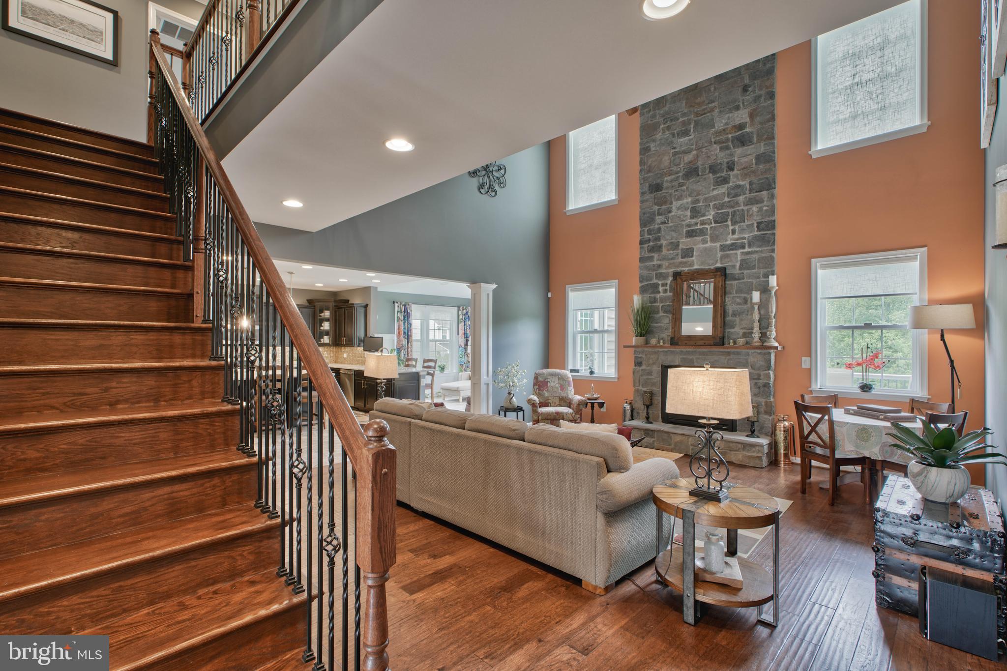 KELLY GLEN - Residential