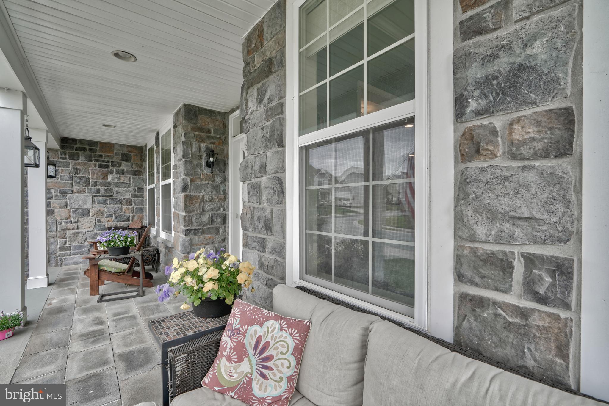 KELLY GLEN - Residential