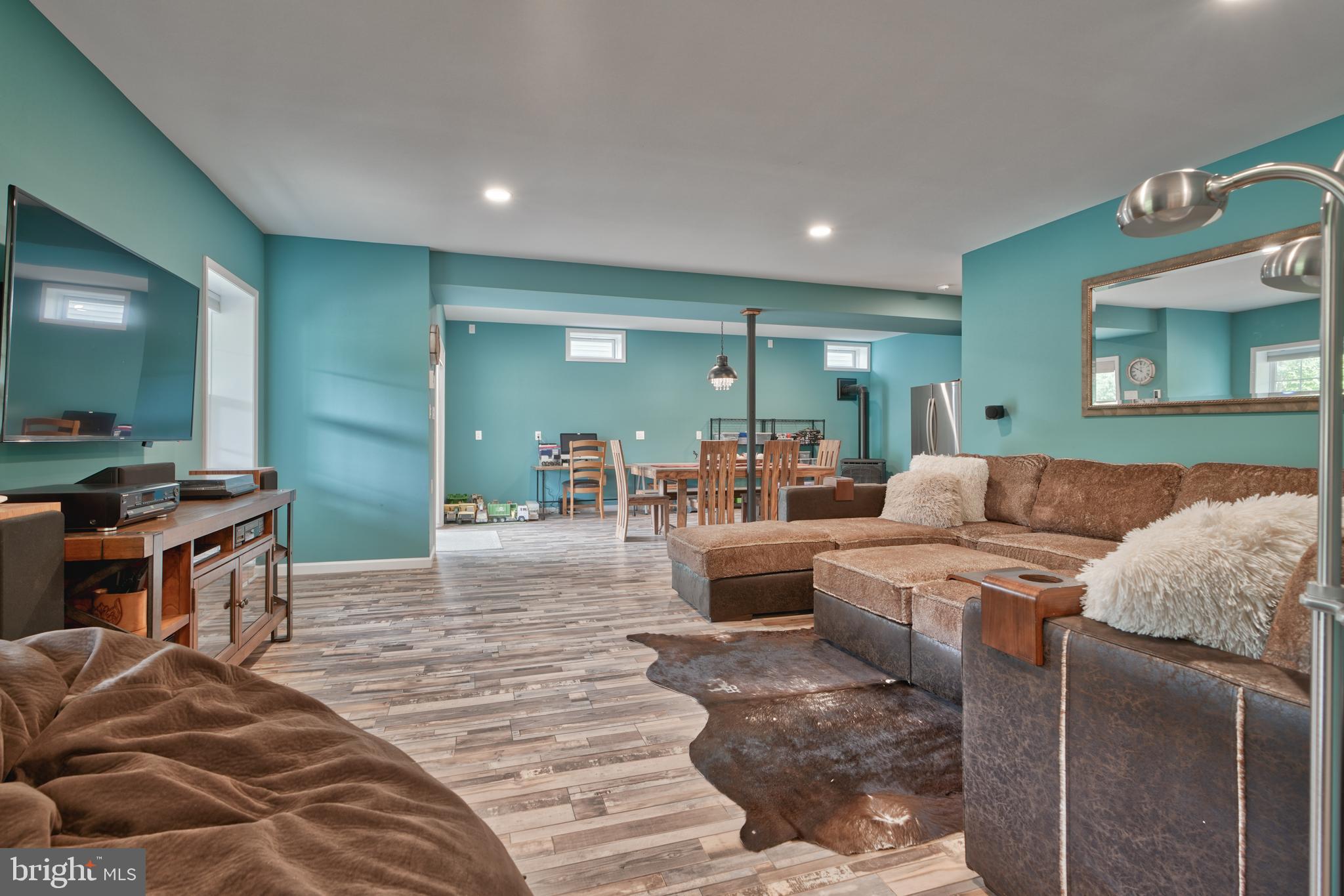 KELLY GLEN - Residential