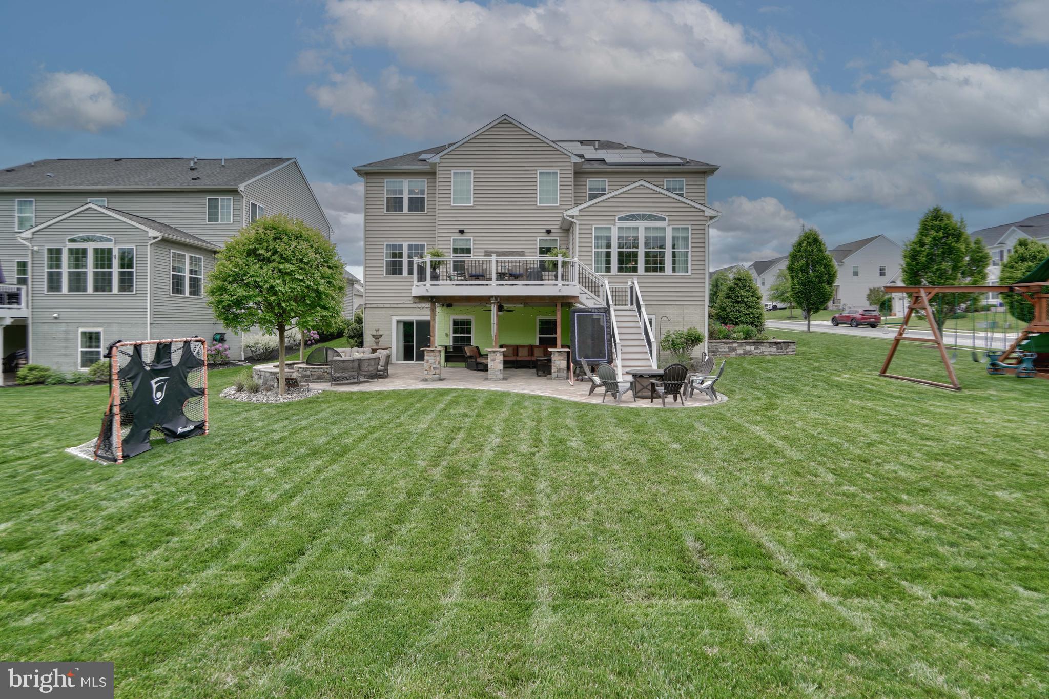 KELLY GLEN - Residential