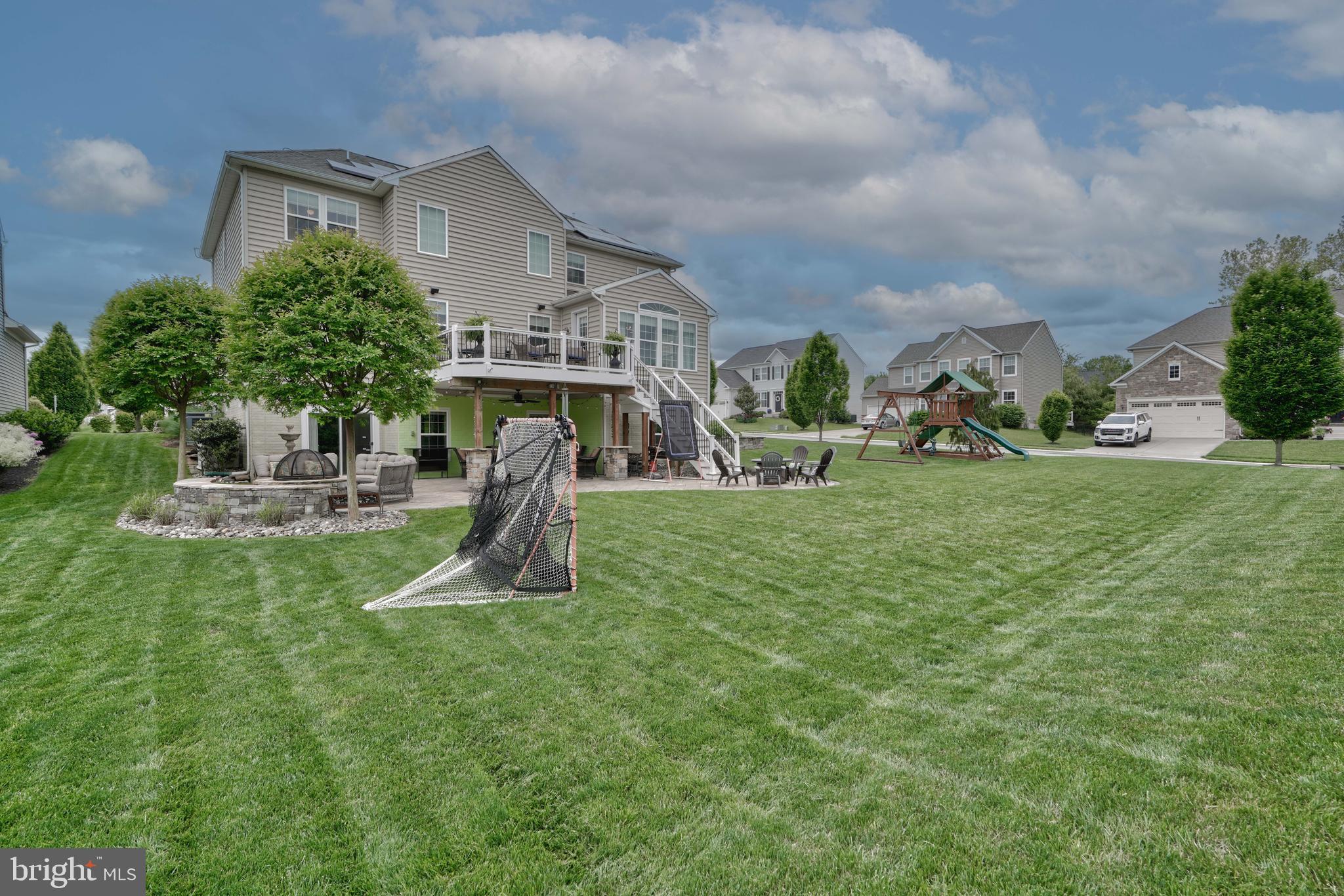 KELLY GLEN - Residential