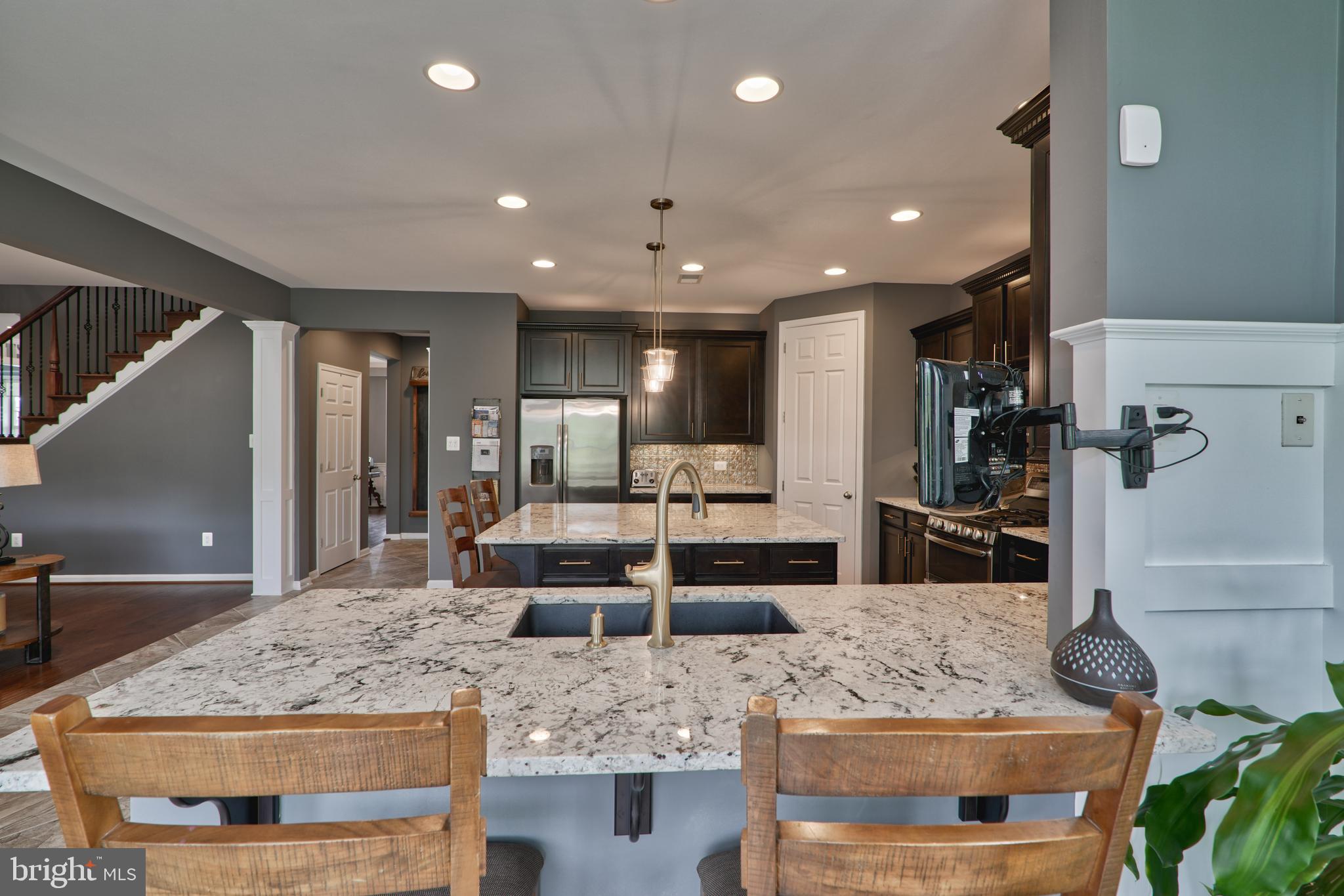 KELLY GLEN - Residential