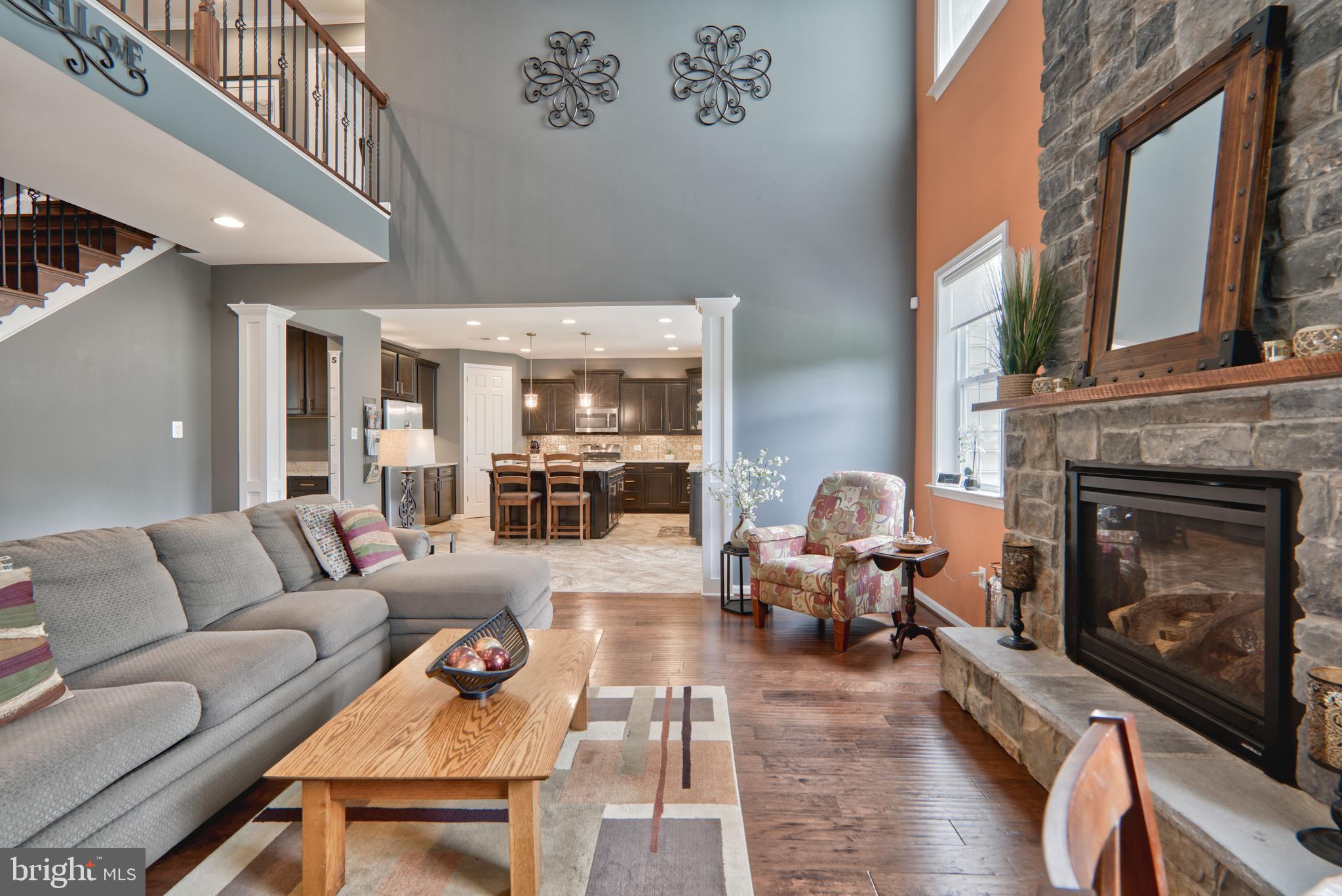 KELLY GLEN - Residential