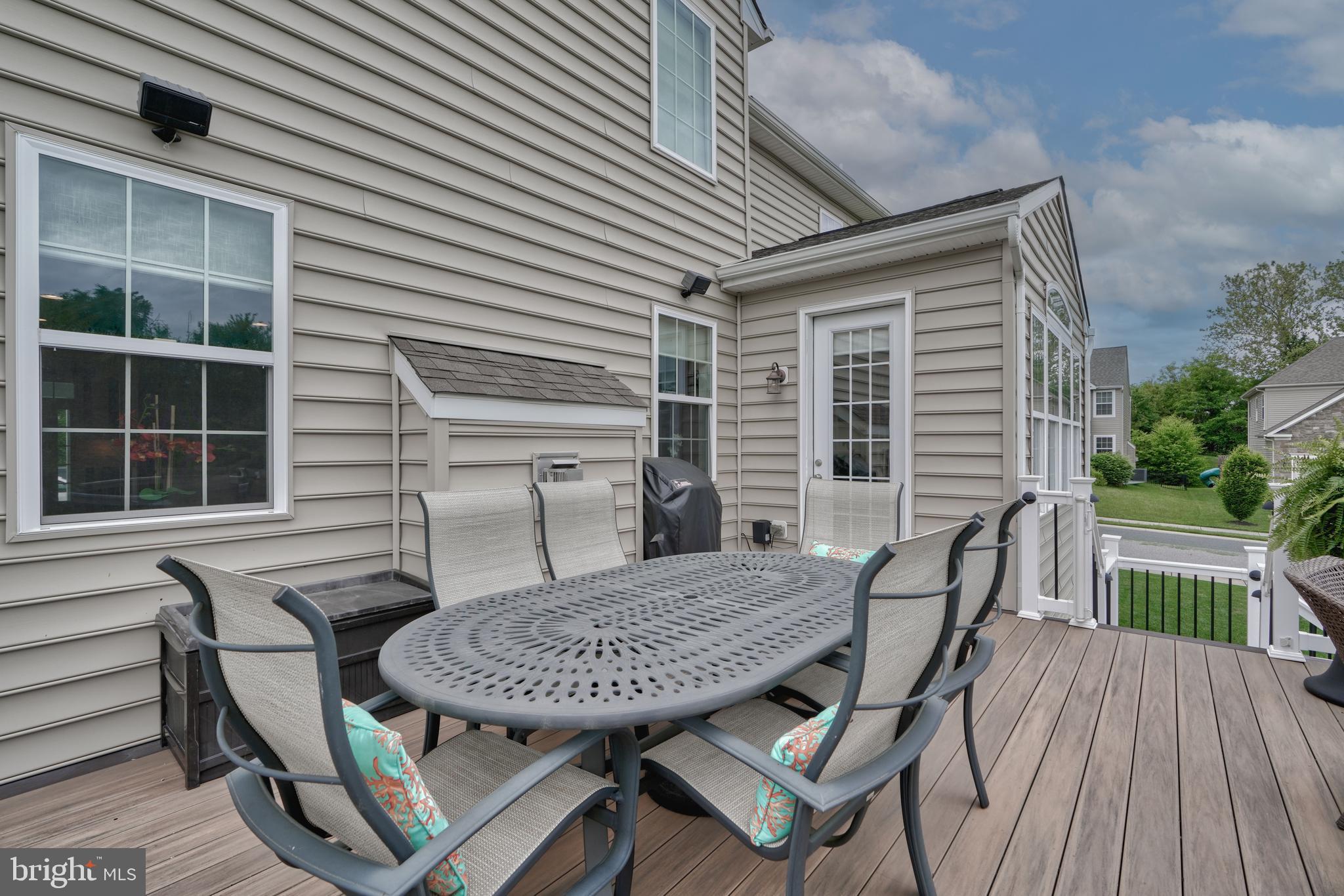 KELLY GLEN - Residential