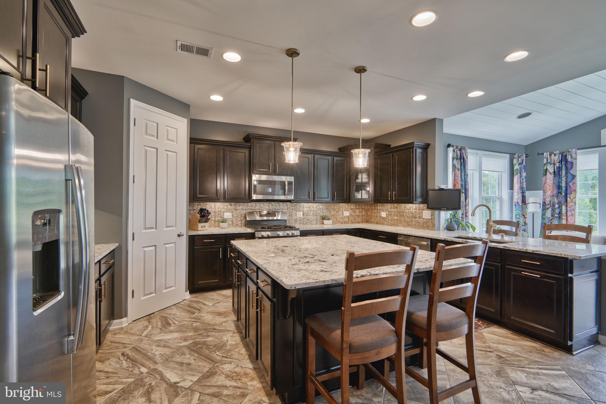 KELLY GLEN - Residential