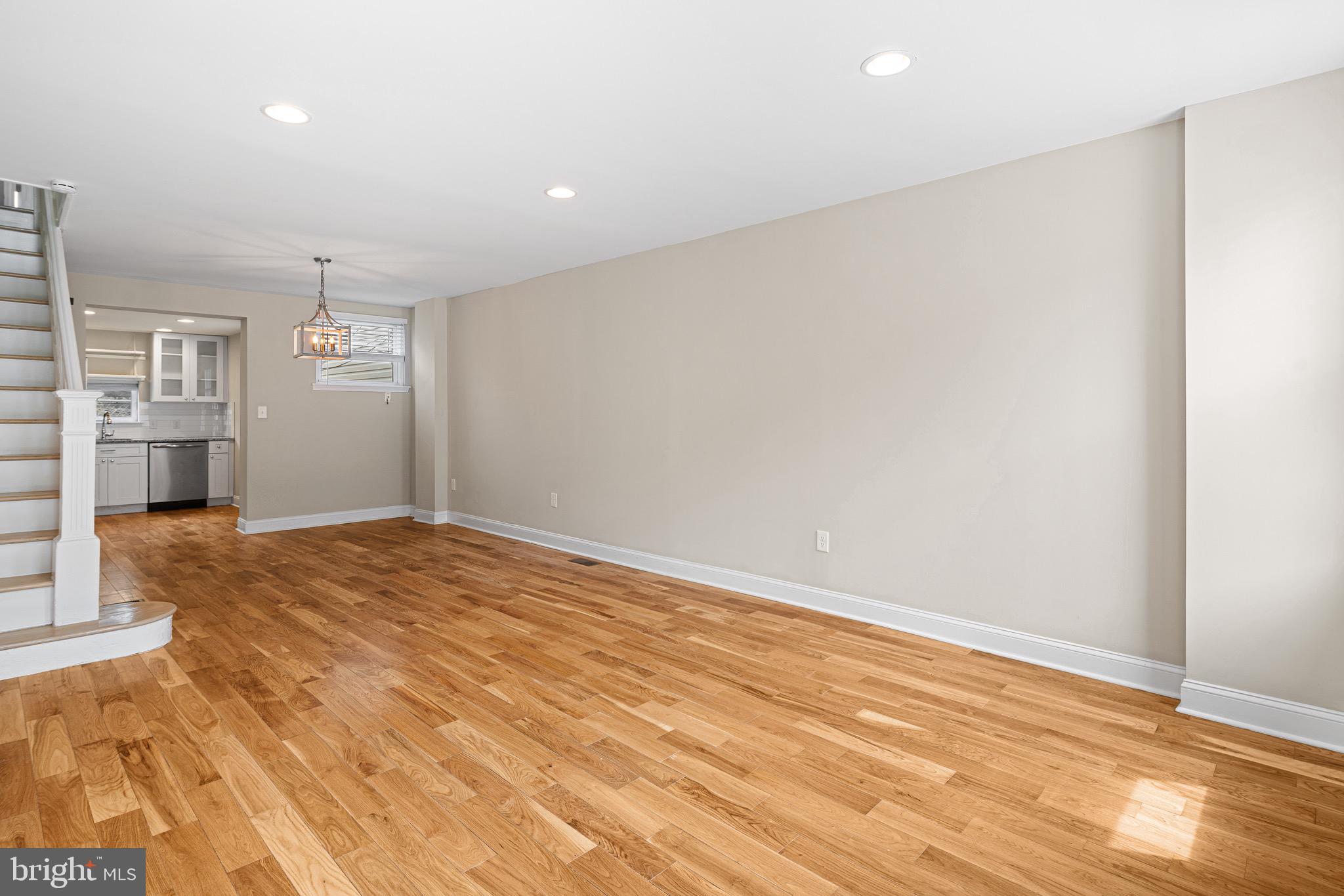 727 MCCLELLAN STREET