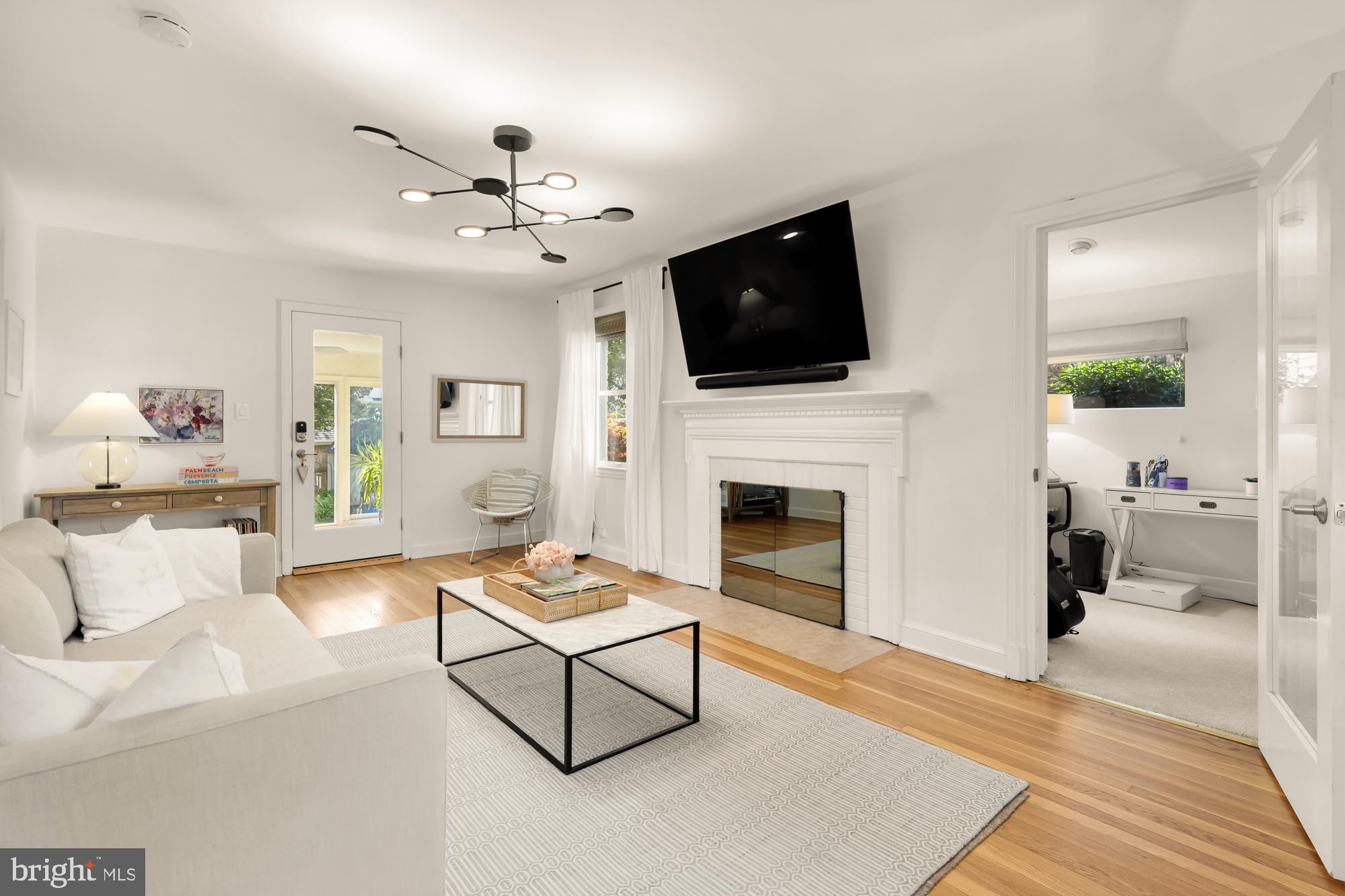 ROSEMARY HILLS - Residential Lease