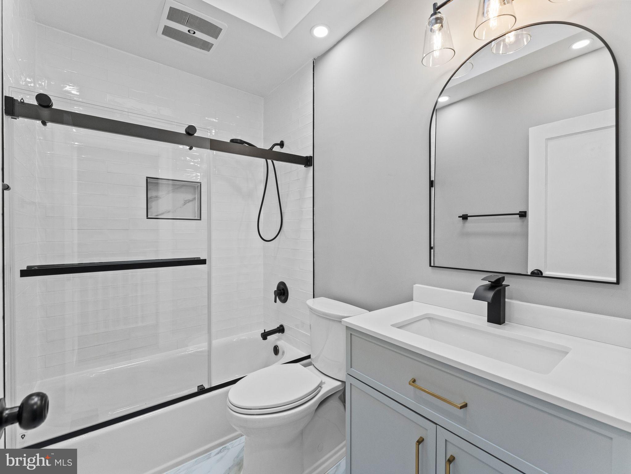 LAWNDALE - Residential