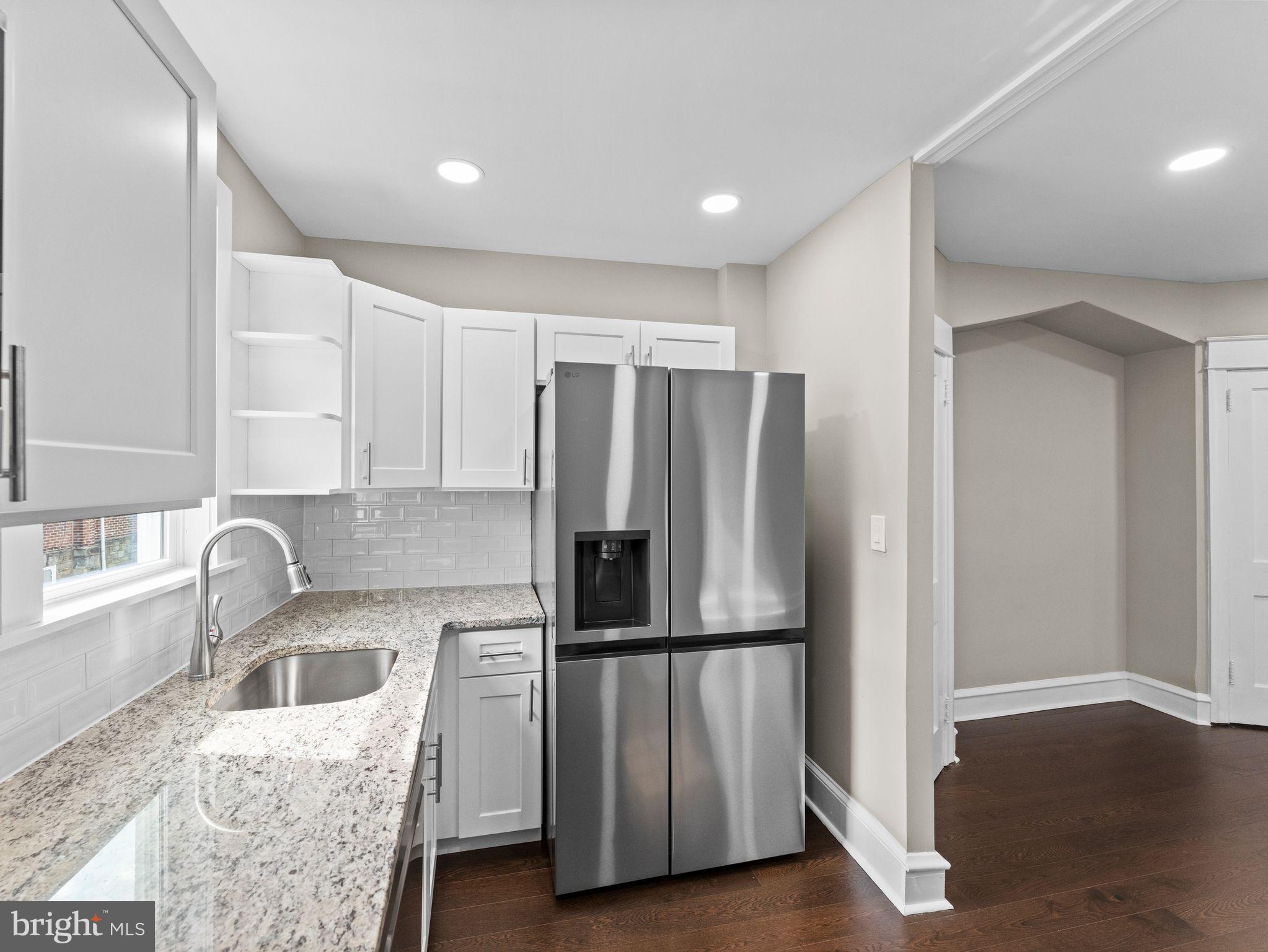 LAWNDALE - Residential