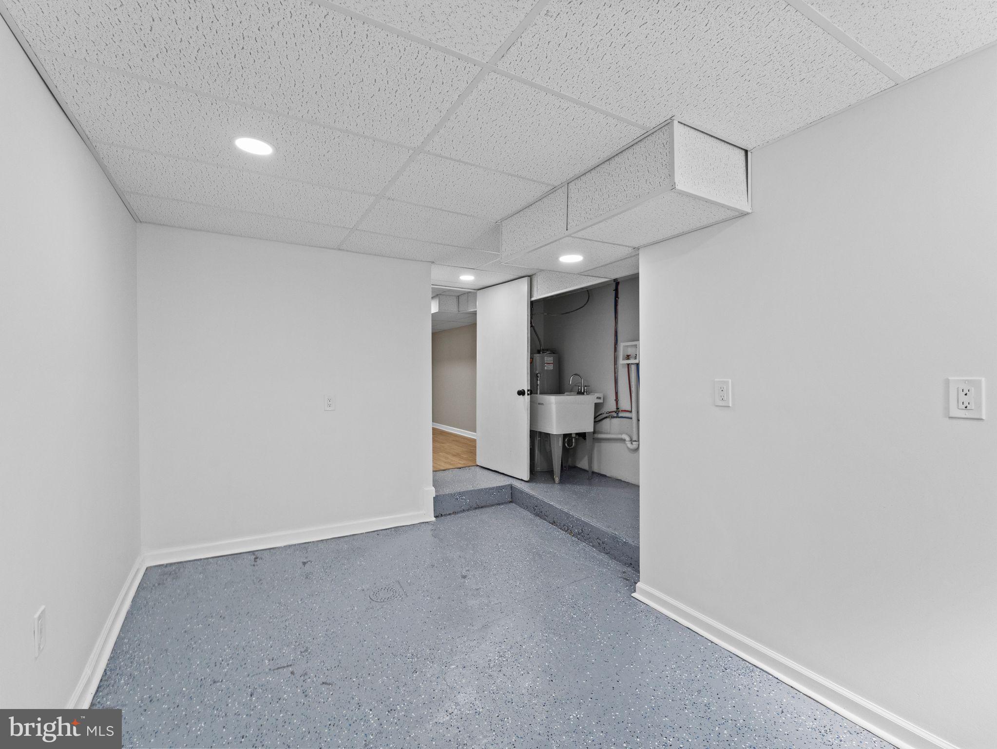 LAWNDALE - Residential