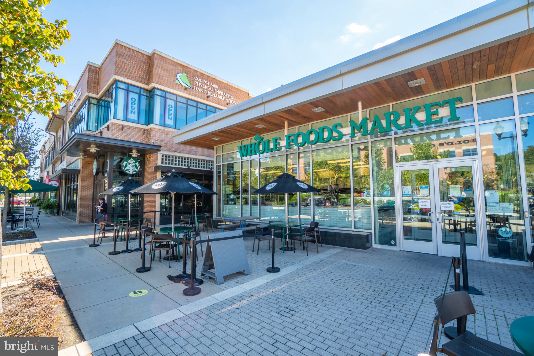 GATEWAY WEST - Residential