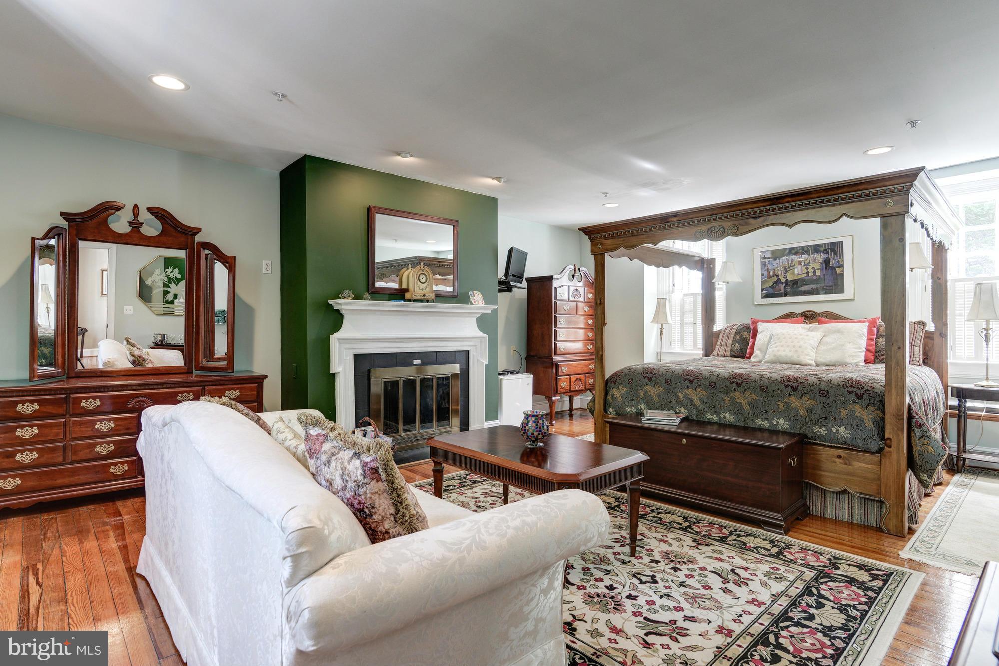 HISTORIC DISTRICT - Residential