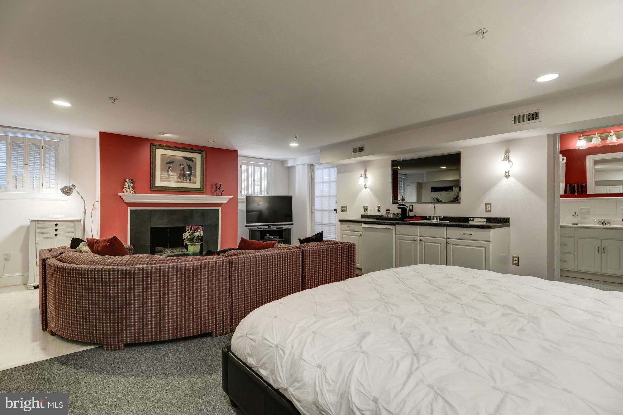 HISTORIC DISTRICT - Residential