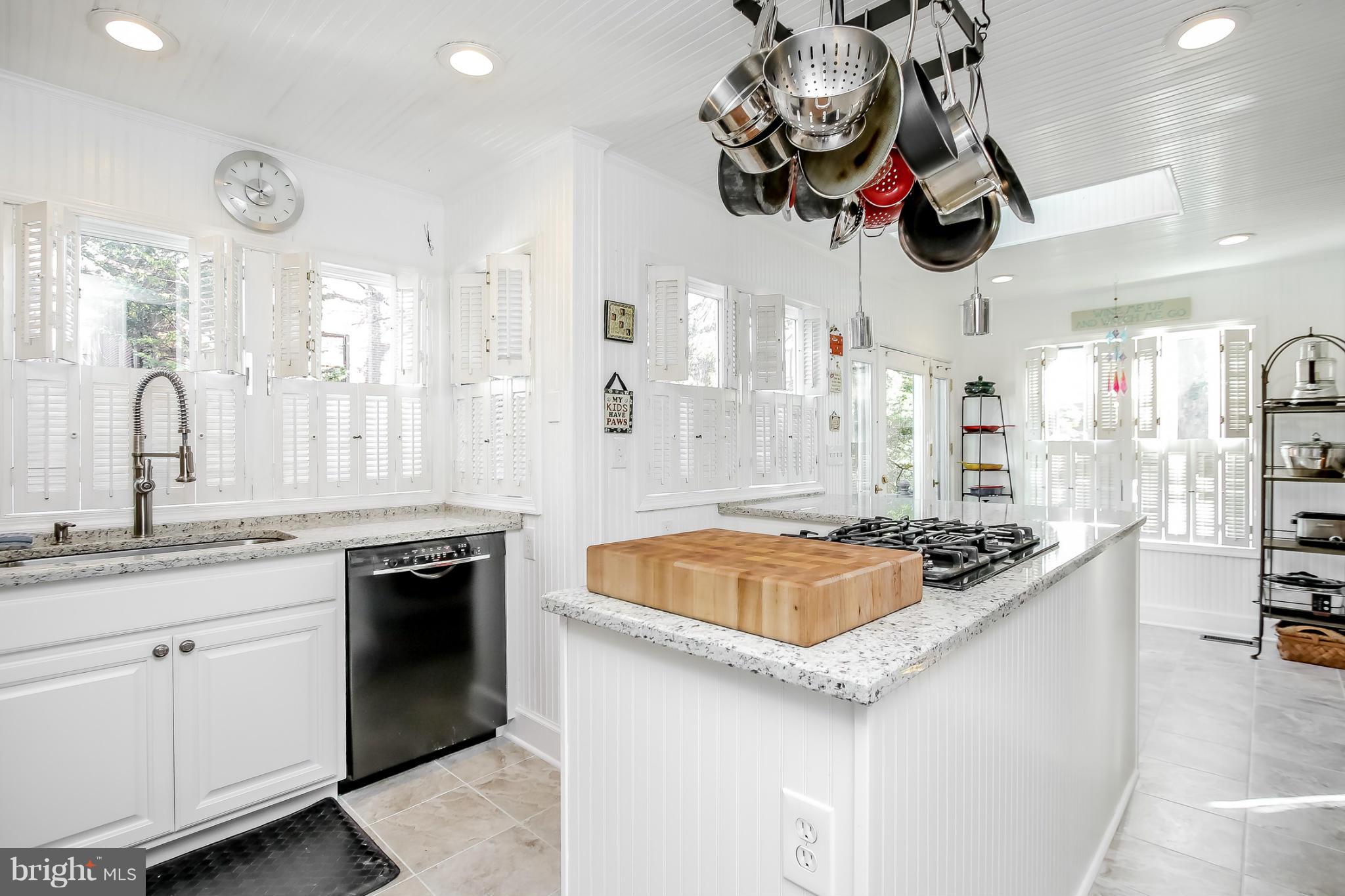 HISTORIC DISTRICT - Residential