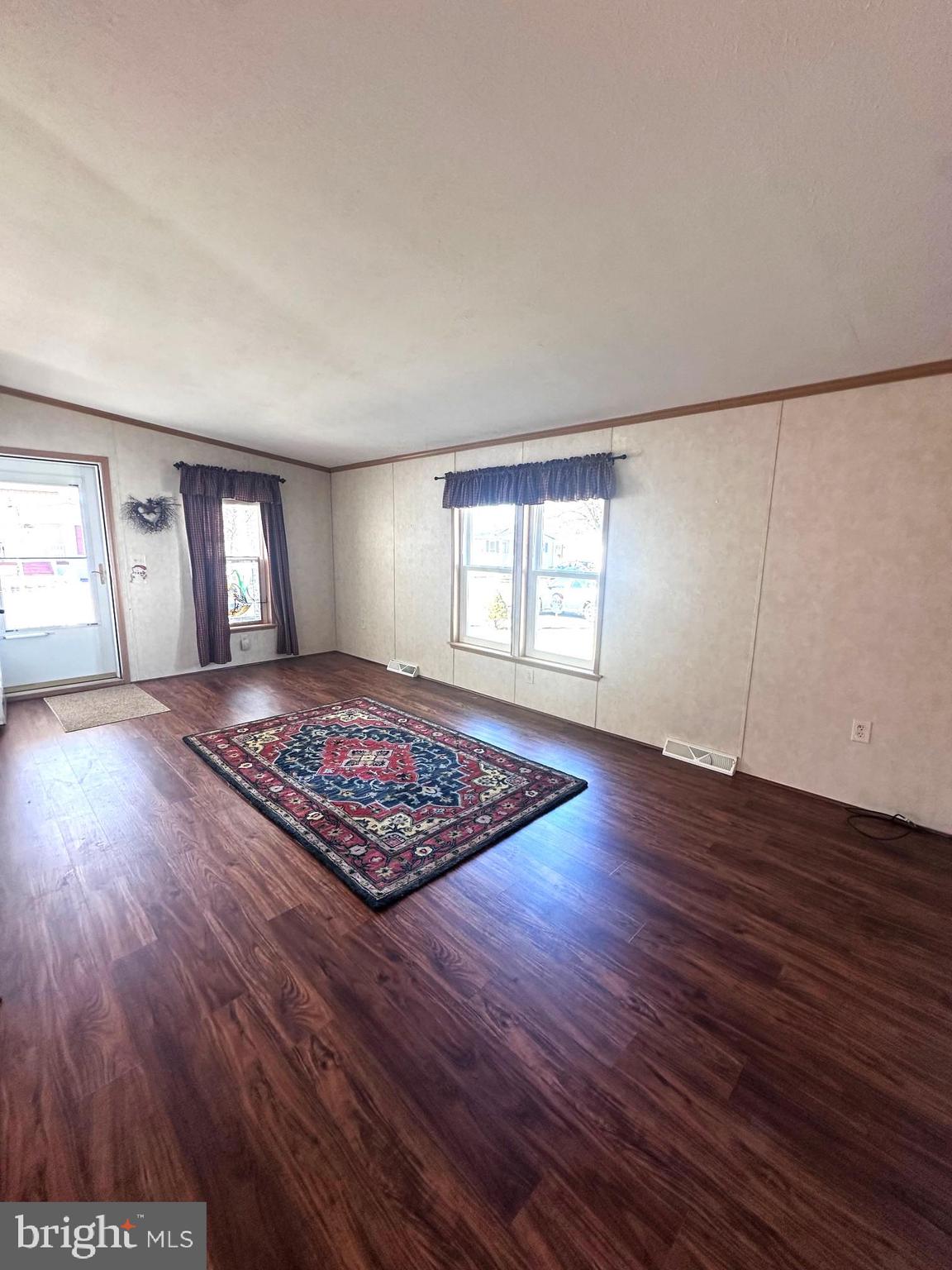 VILLAGE SCENE TR P - Residential