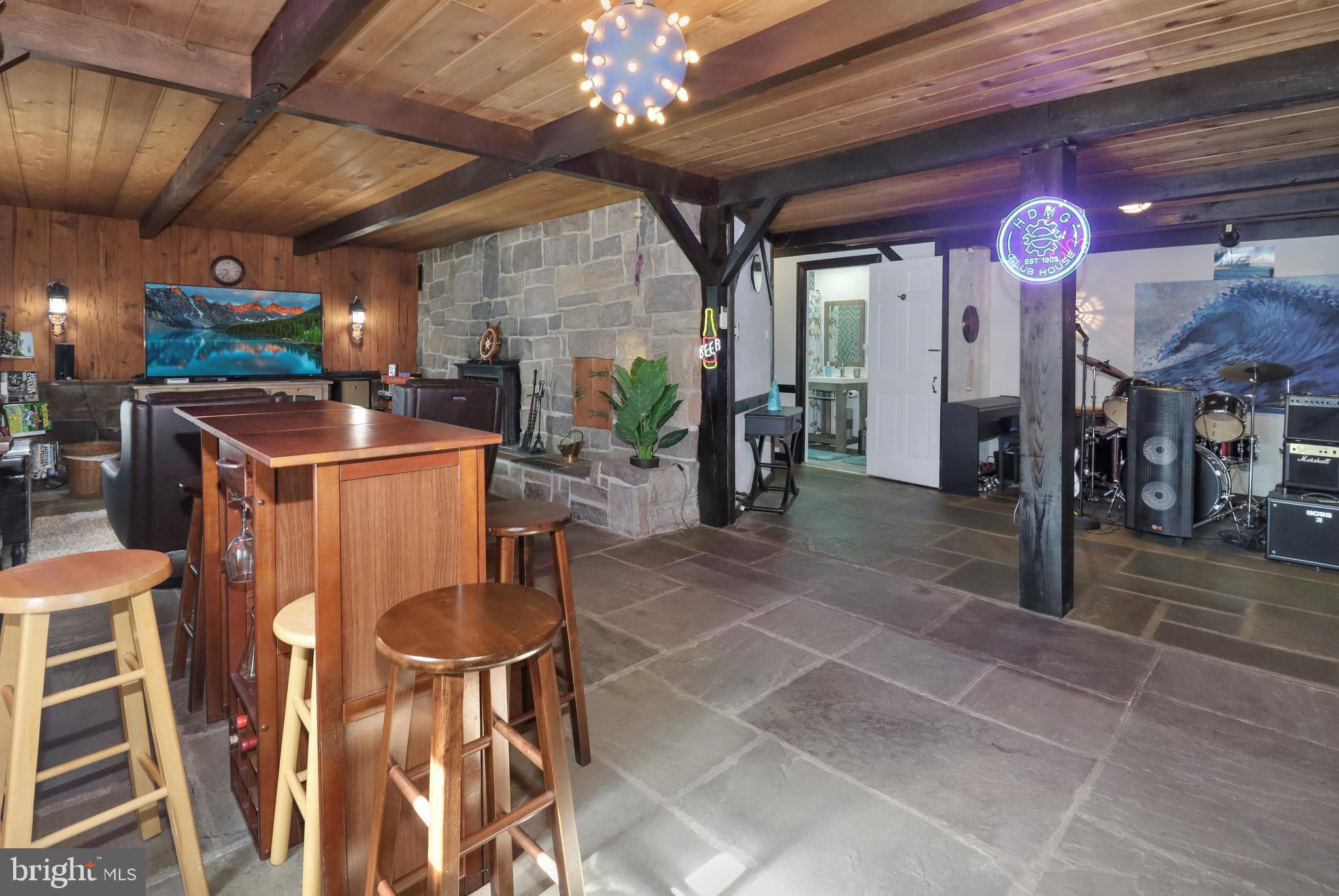 RIVER GLEN - Residential