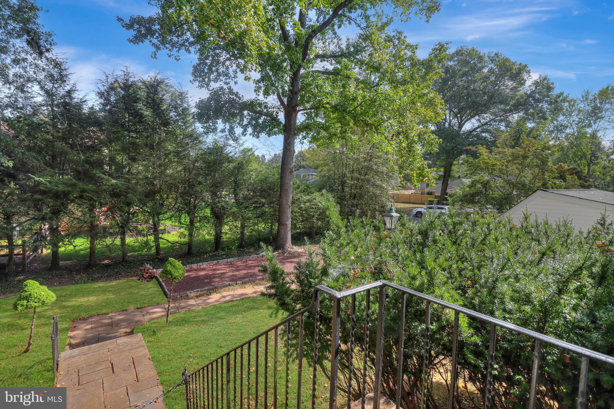 RIVER GLEN - Residential