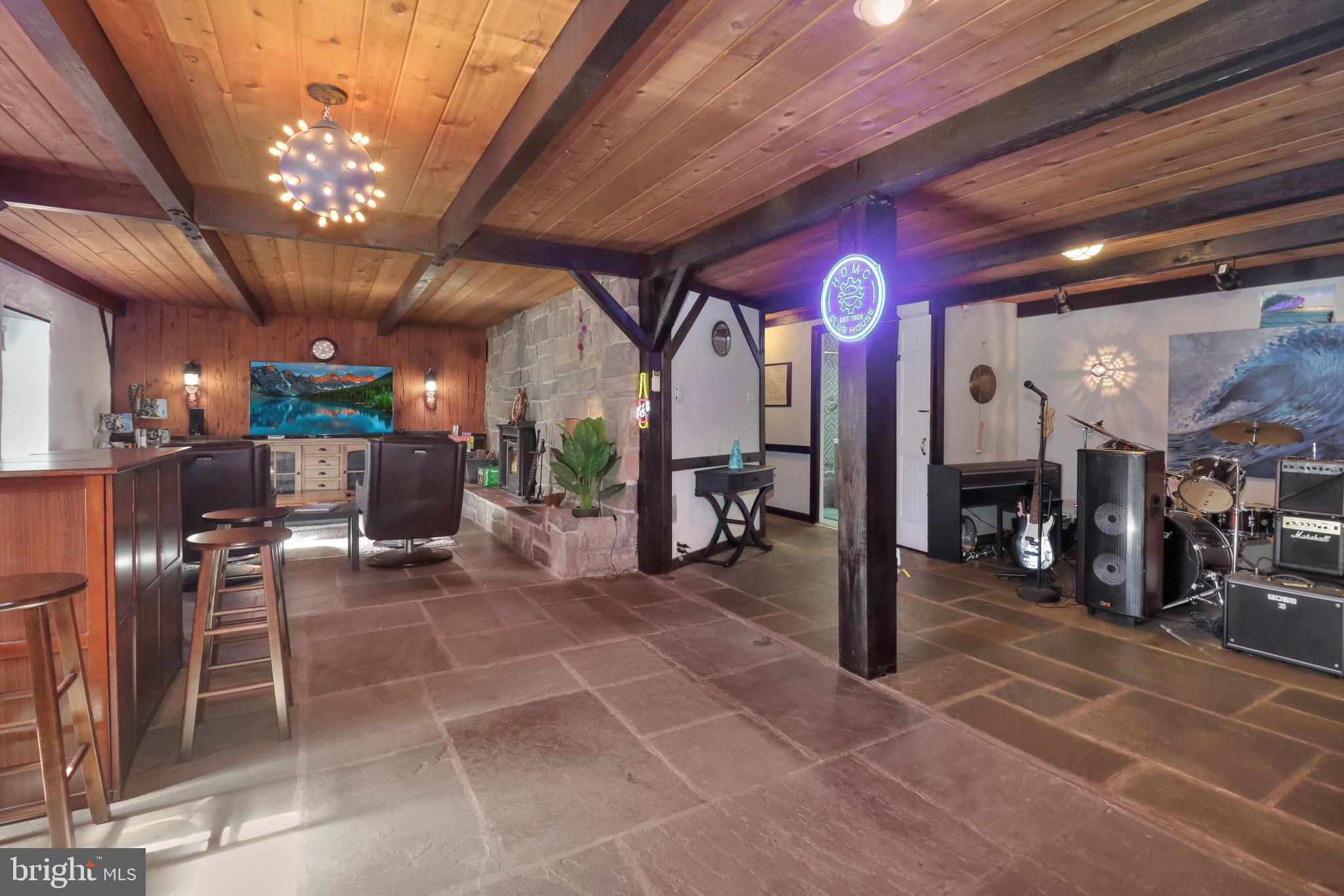 RIVER GLEN - Residential