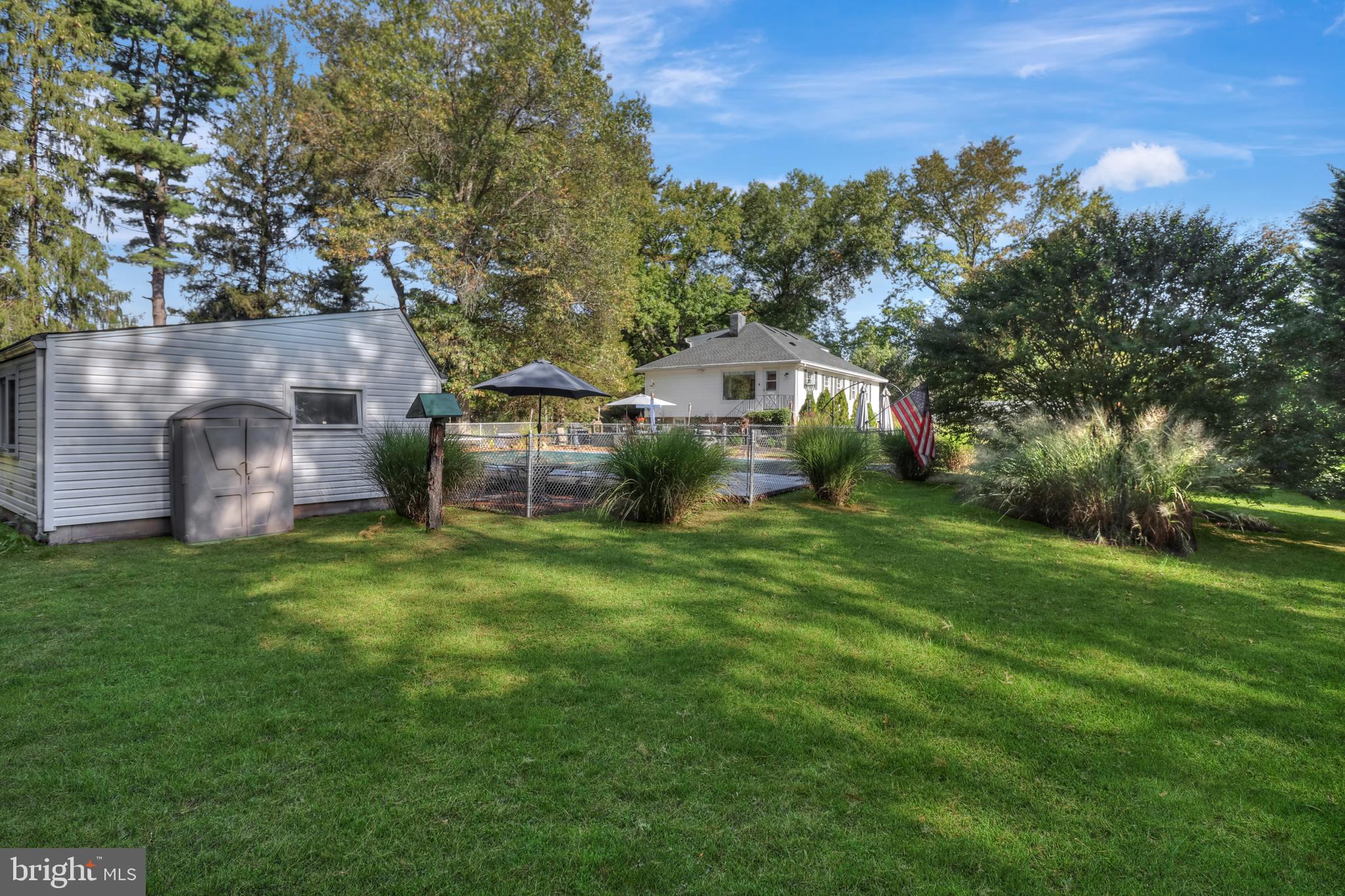 RIVER GLEN - Residential