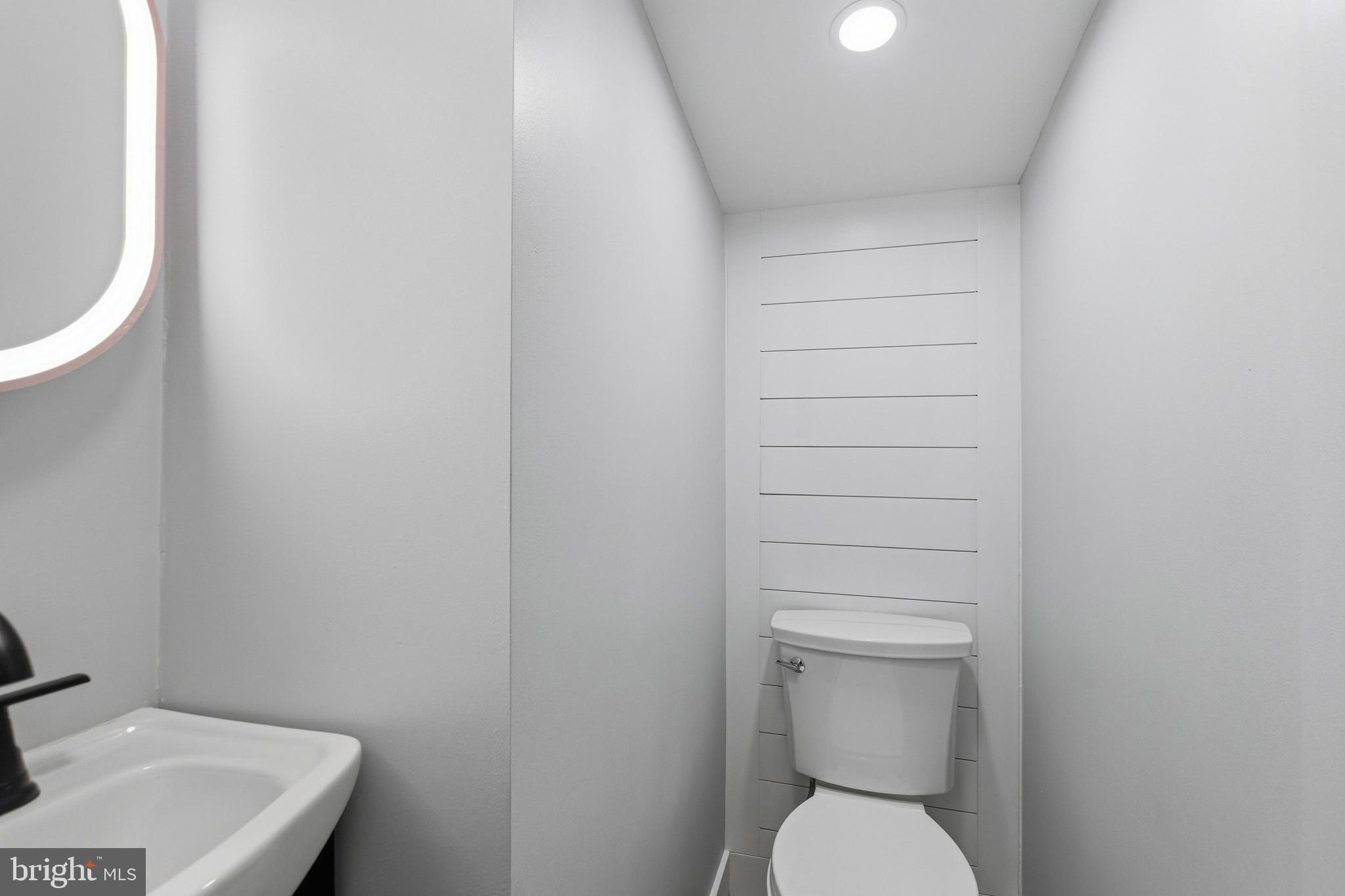 GIRARD ESTATES - Residential