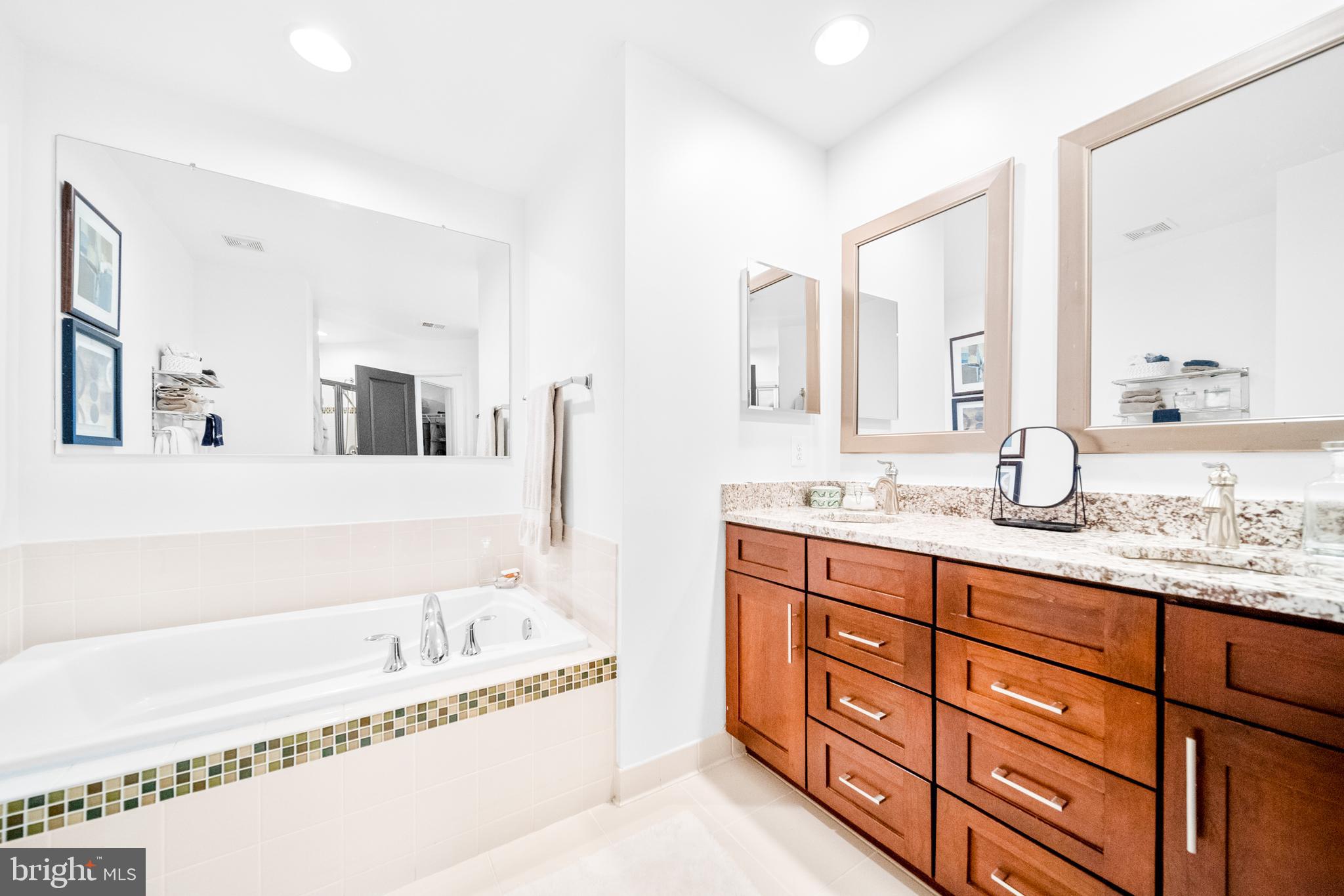 BRAMBLETON - Residential