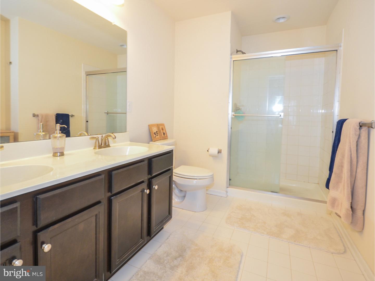 LAFAYETTE CROSSING - Residential Lease