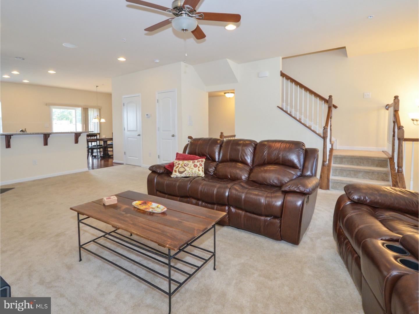 LAFAYETTE CROSSING - Residential Lease